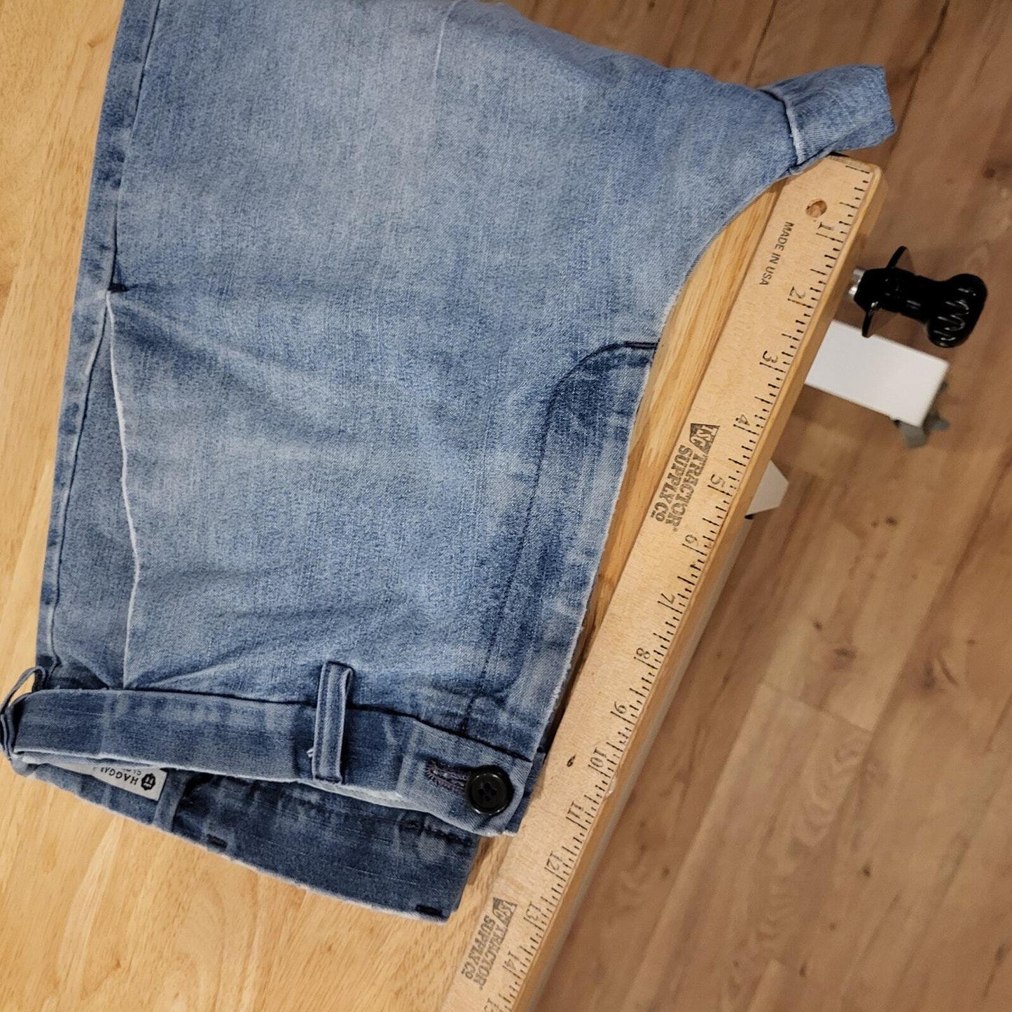 Perfectly Worn Haggar Classic Fit Comfort Waist Jeans 36X30 Cotton Blend
