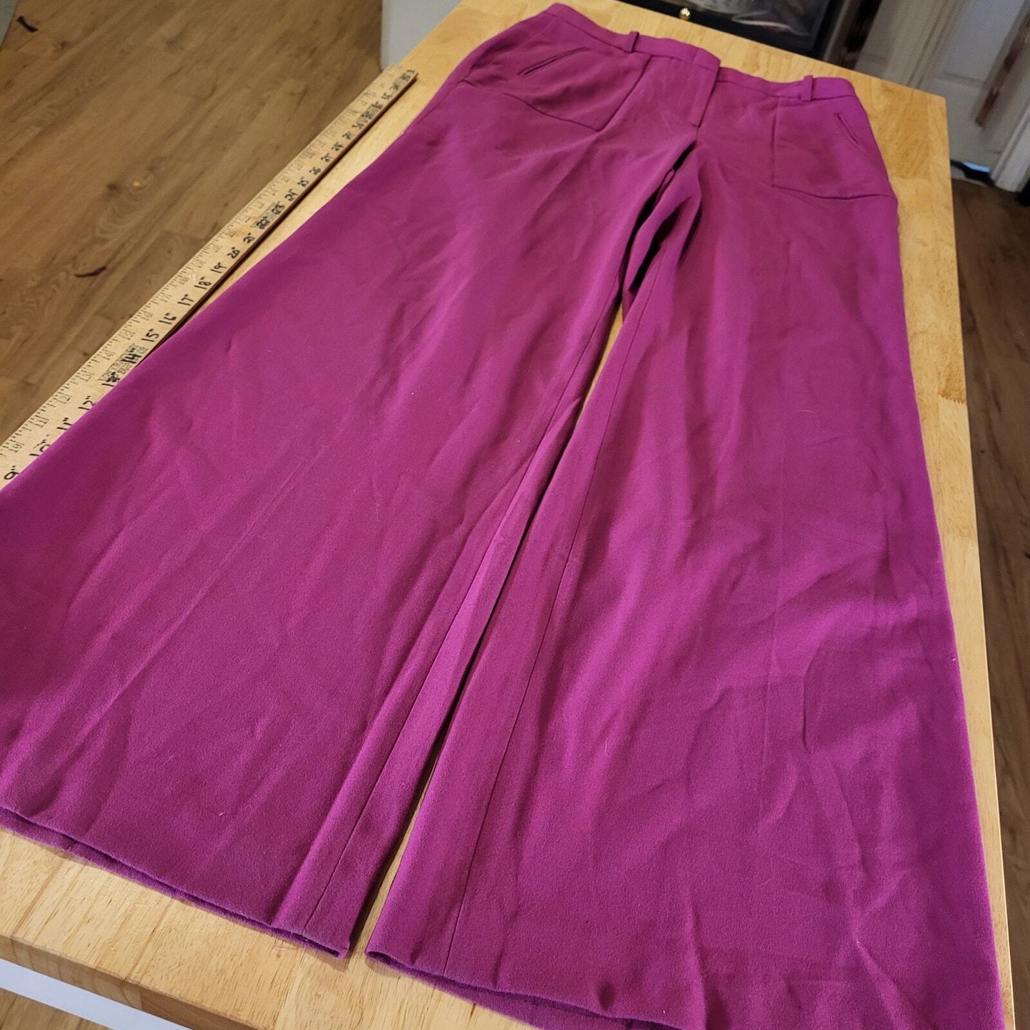 BCBGMAXAZRIA Medium Pink Wide Leg Flat Front Trouser Pants Pockets 
