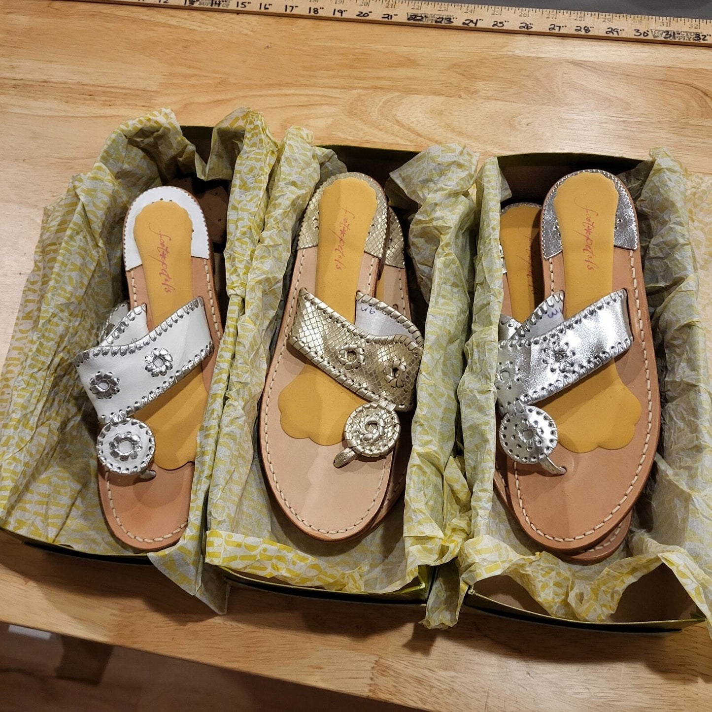 Lot of 3 Pairs of Ladies Foot Petals Sandals Metallic Disc Design 9M  Lite Ware