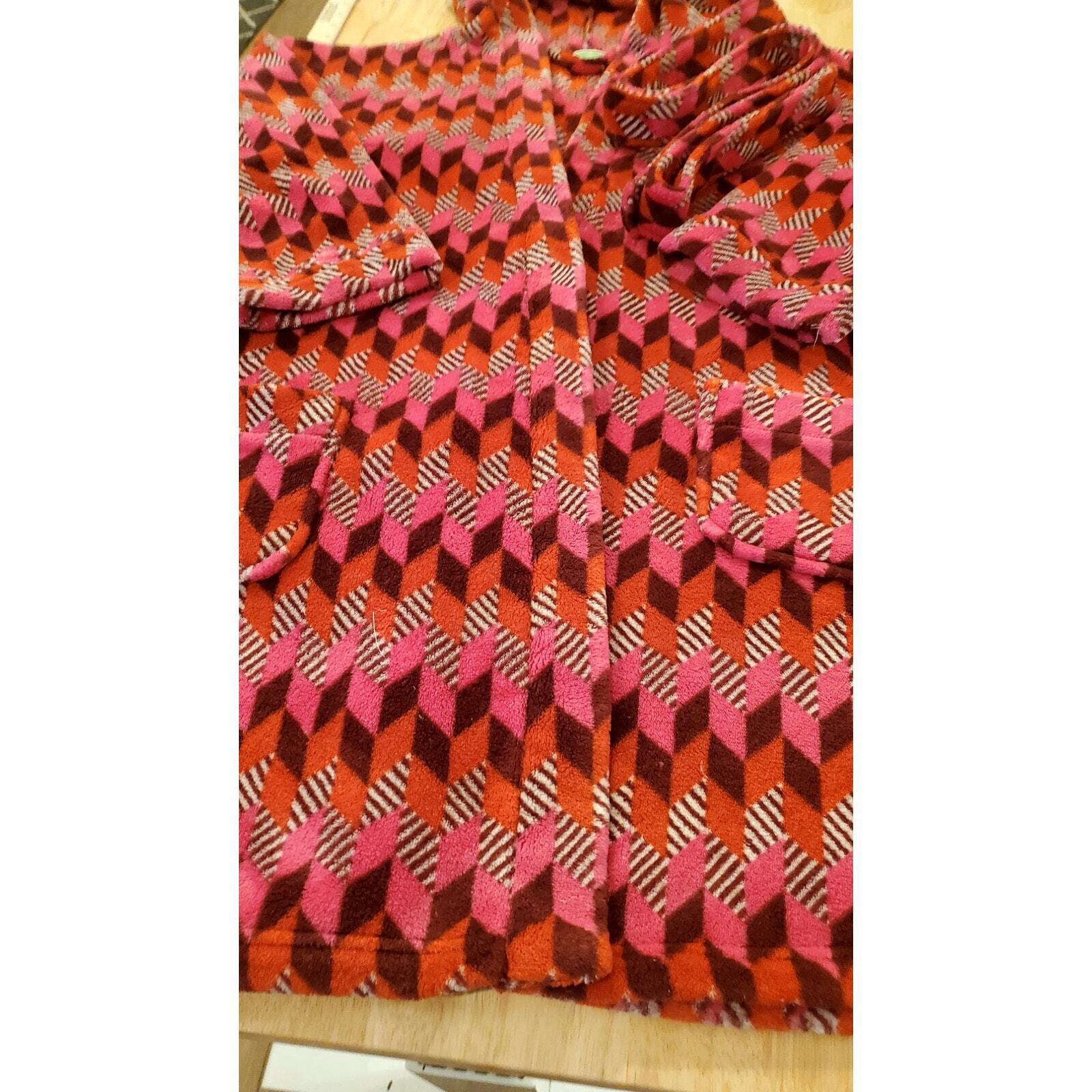 Vera Bradley Geometric Print Fleece Short Robe Pink & Red Soft