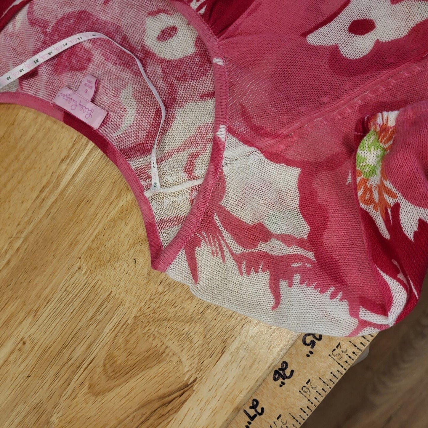 Lilly Pulitzer Pink Cherry Begonia Print Knit Top Soft Short Sleeve 19" P2P