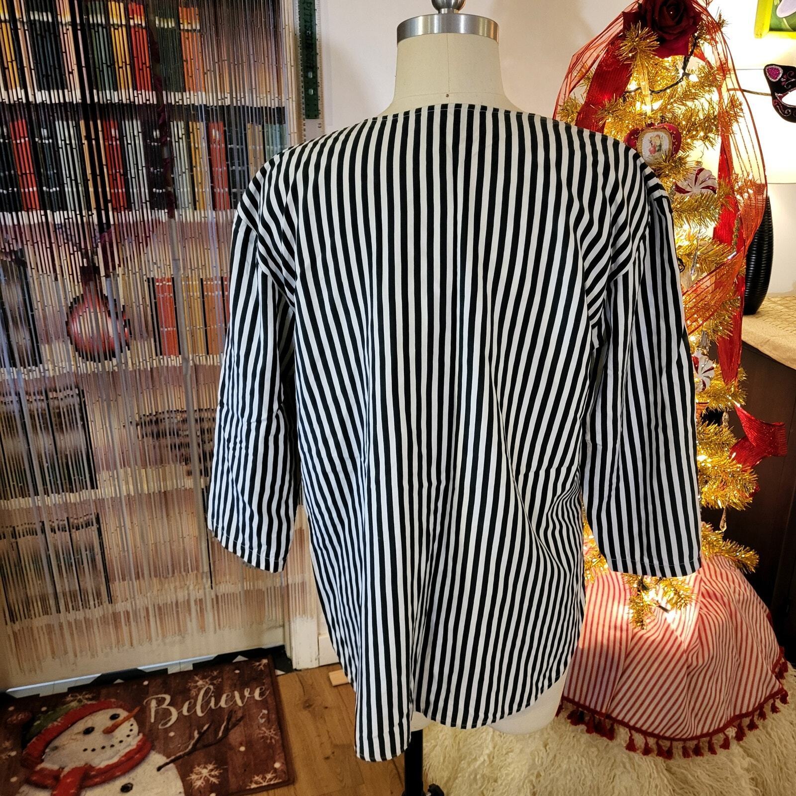 Vintage Black & White Striped Button Front Long Sleeve Blouse Medium