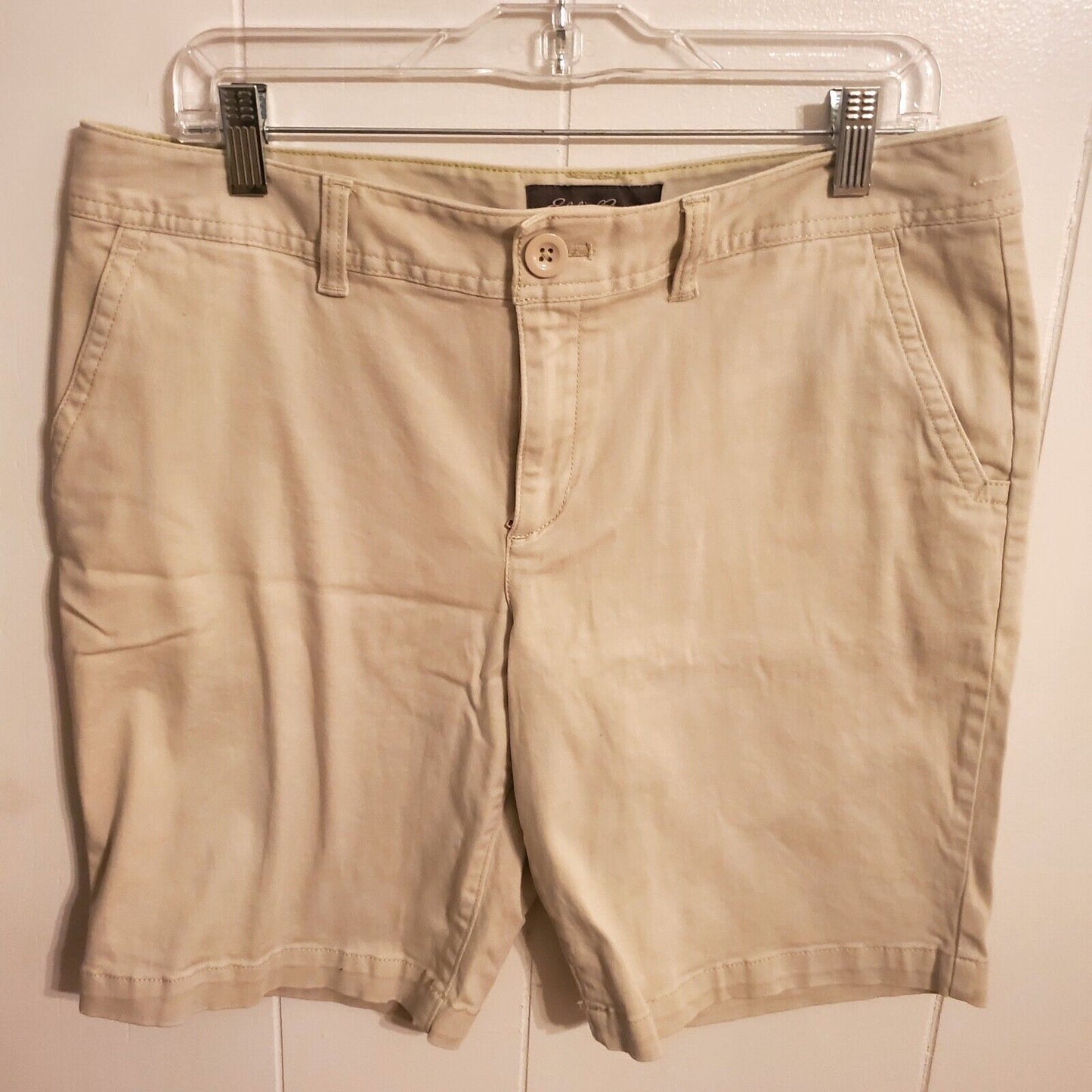 Eddie Bauer Women's Size 12 - Khaki Shorts with Pockets 