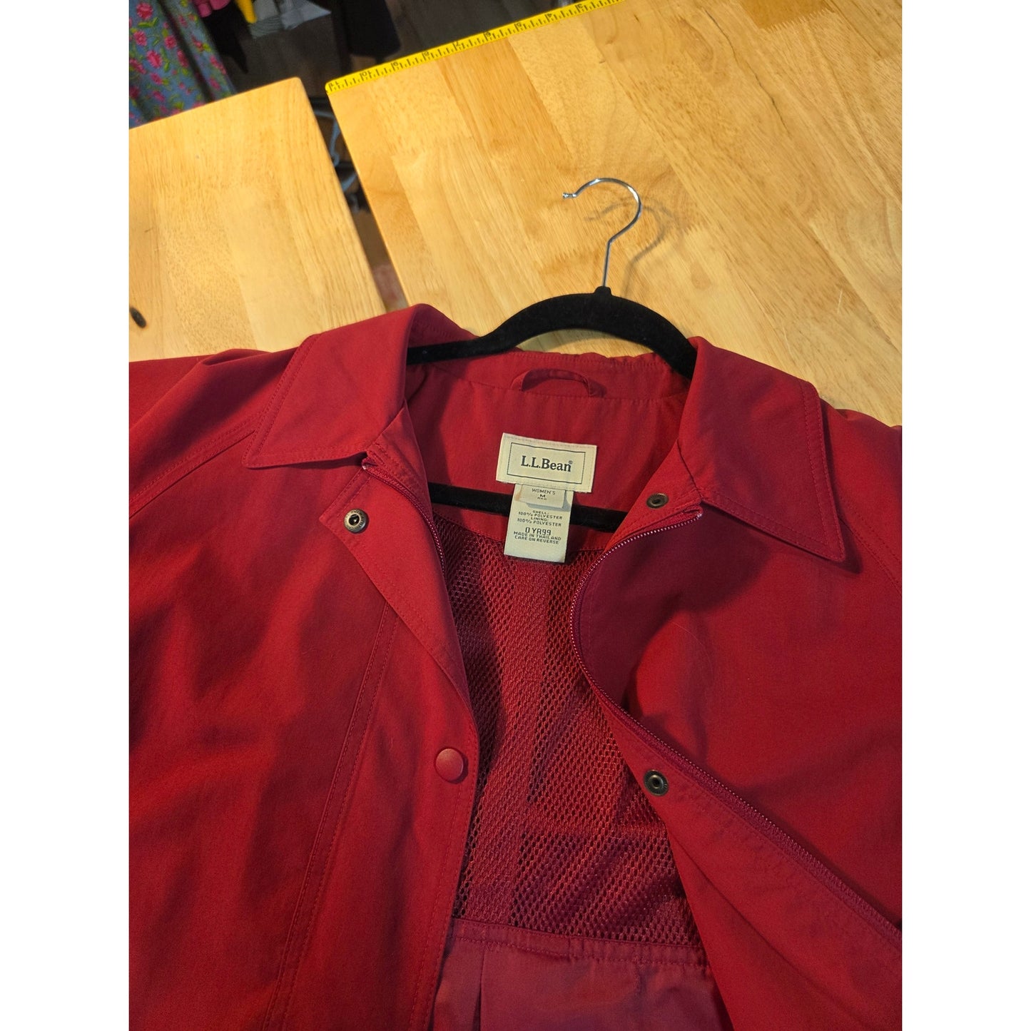 LL Bean red jacket zipper pocket size medium water resistant work jacket