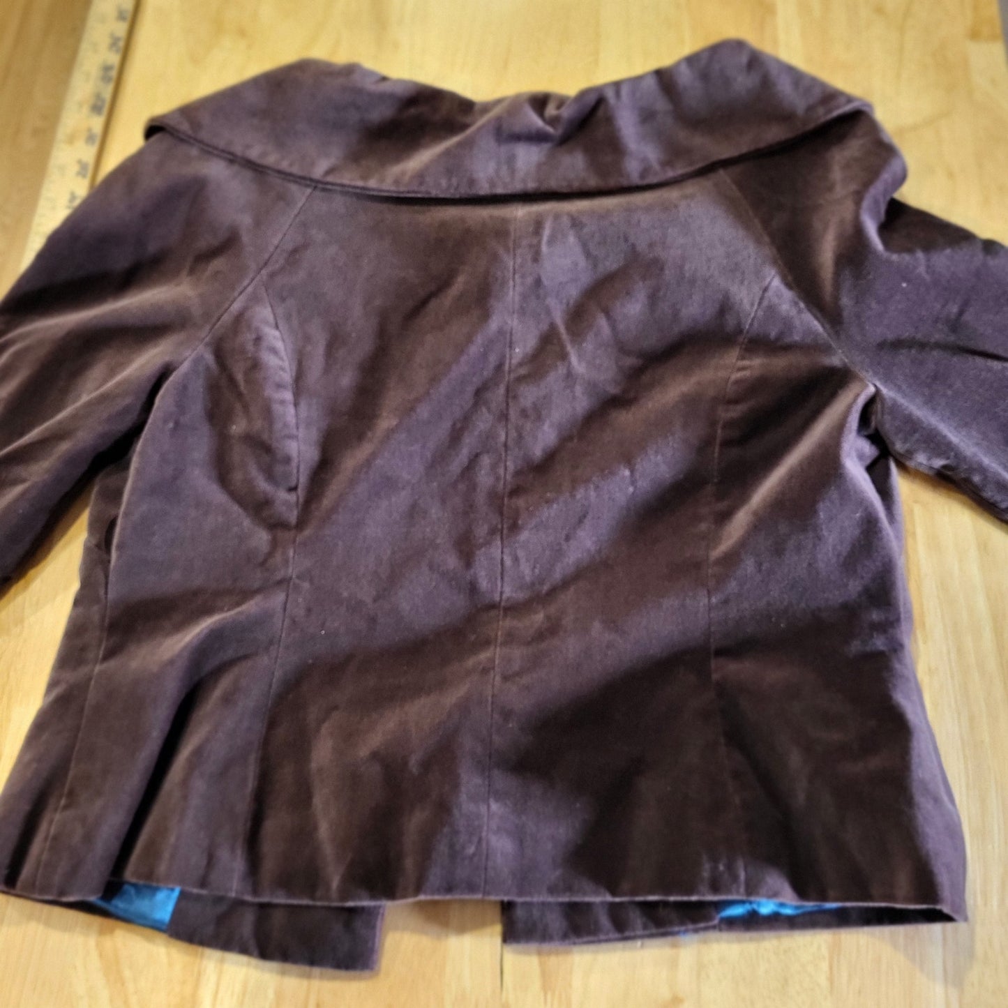 NWT Cambridge Dry Goods Opera Coat Covered buttons Collar Cuff 4 Lined Darts