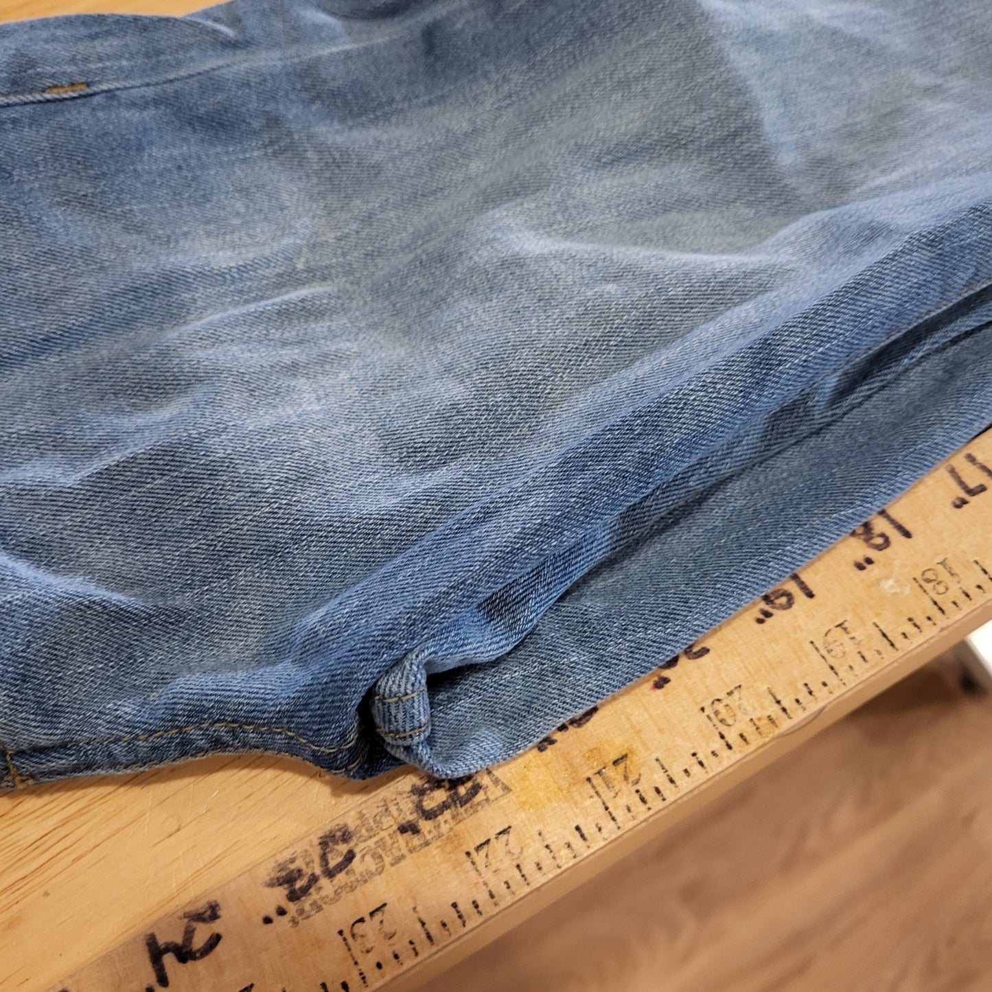 Lucky Brand Classic Straight Adjustable Waist Medium Wash Jeans Size 8