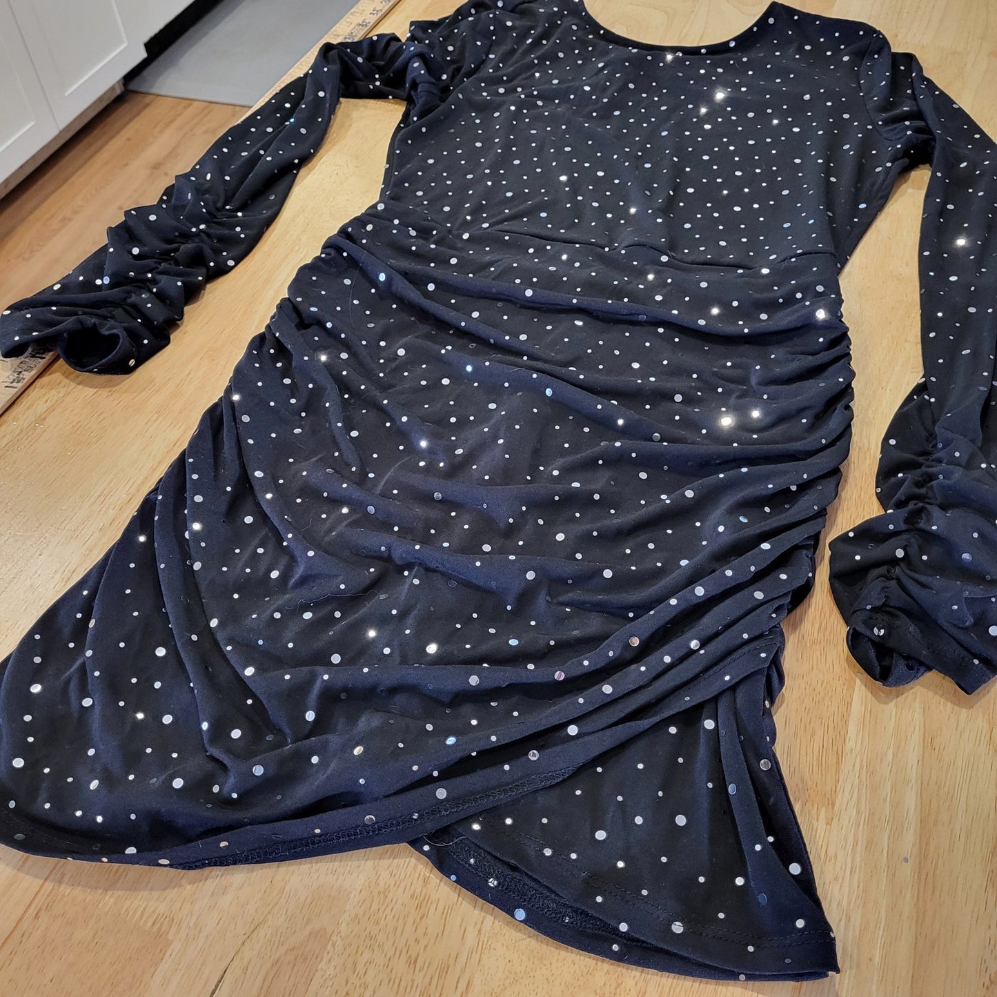Black Jersey Knit Stretch Backless Long Sleeve Mini Dress Silver Metallic Dots