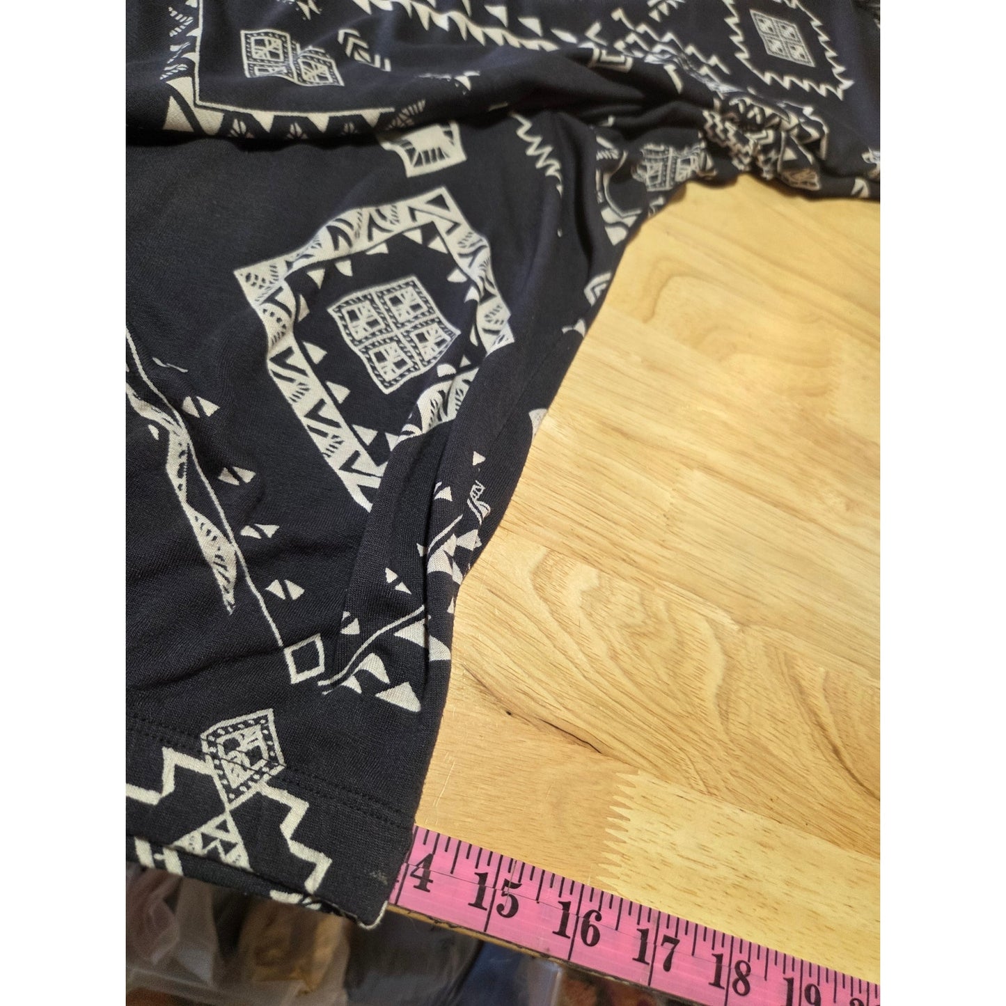 Billabong maxi skirt Jersey knits Aztec prints black and gray bodycon Medium