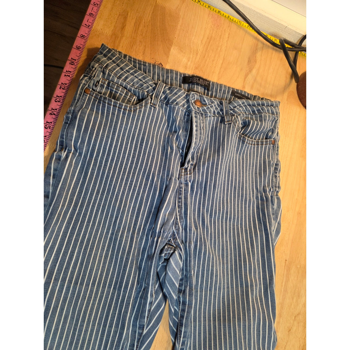Judy Blue 15/30 Light Wash Bell Bottom Jeans Pinstripe Thin Soft Worn