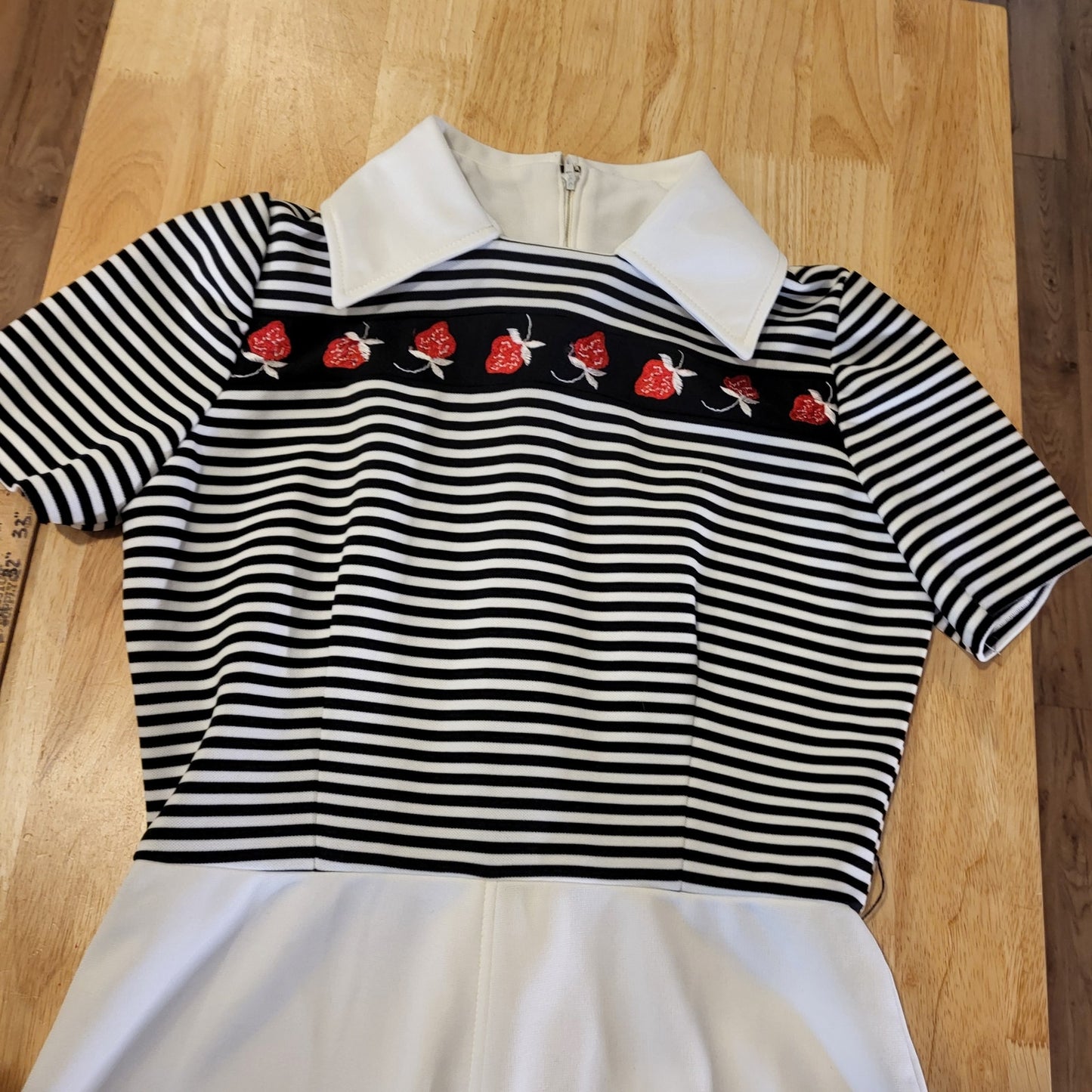 Vintage Polyester Black White Striped Strawberry Collared Short Sleeve