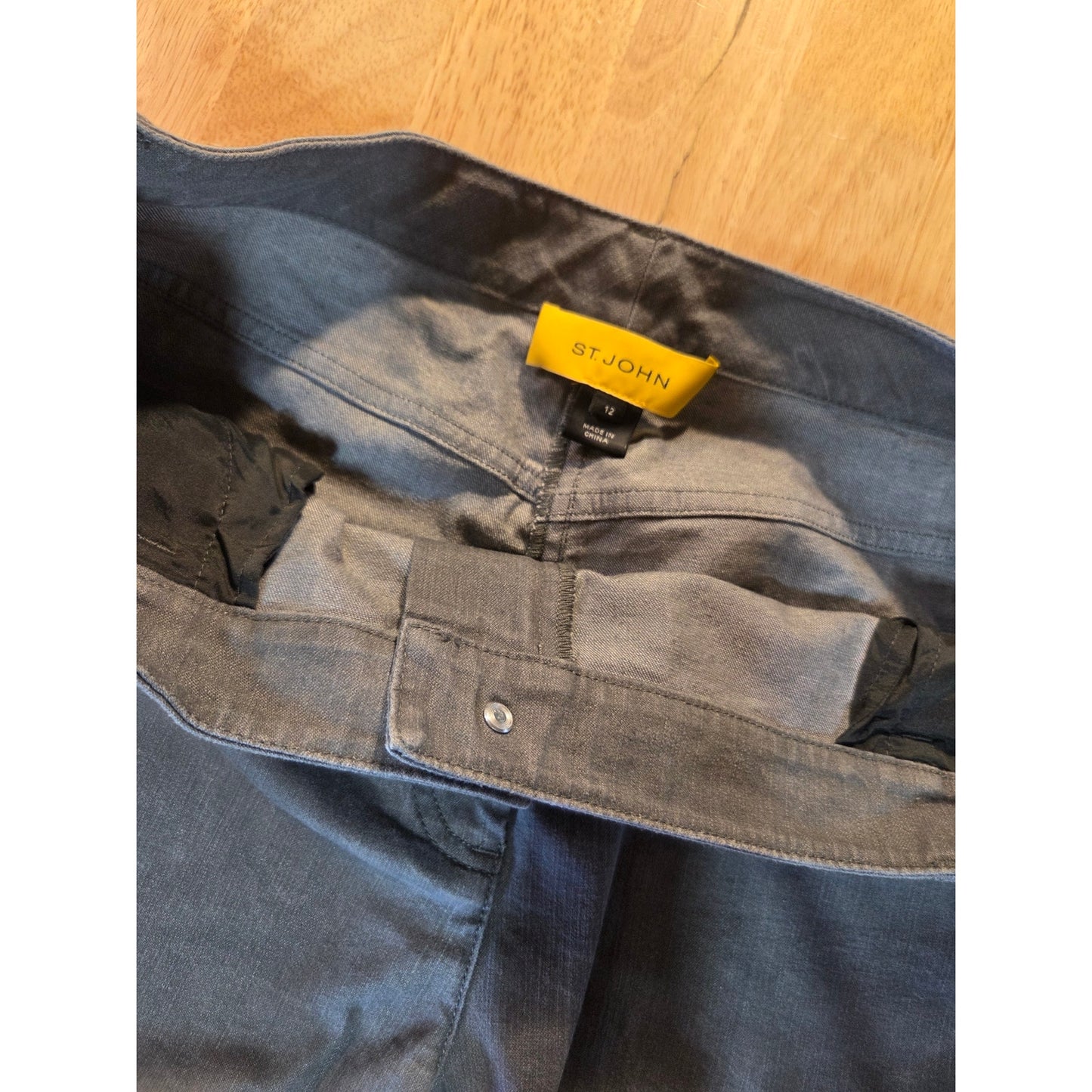 St. John's size 12 gray straight leg denim jeans