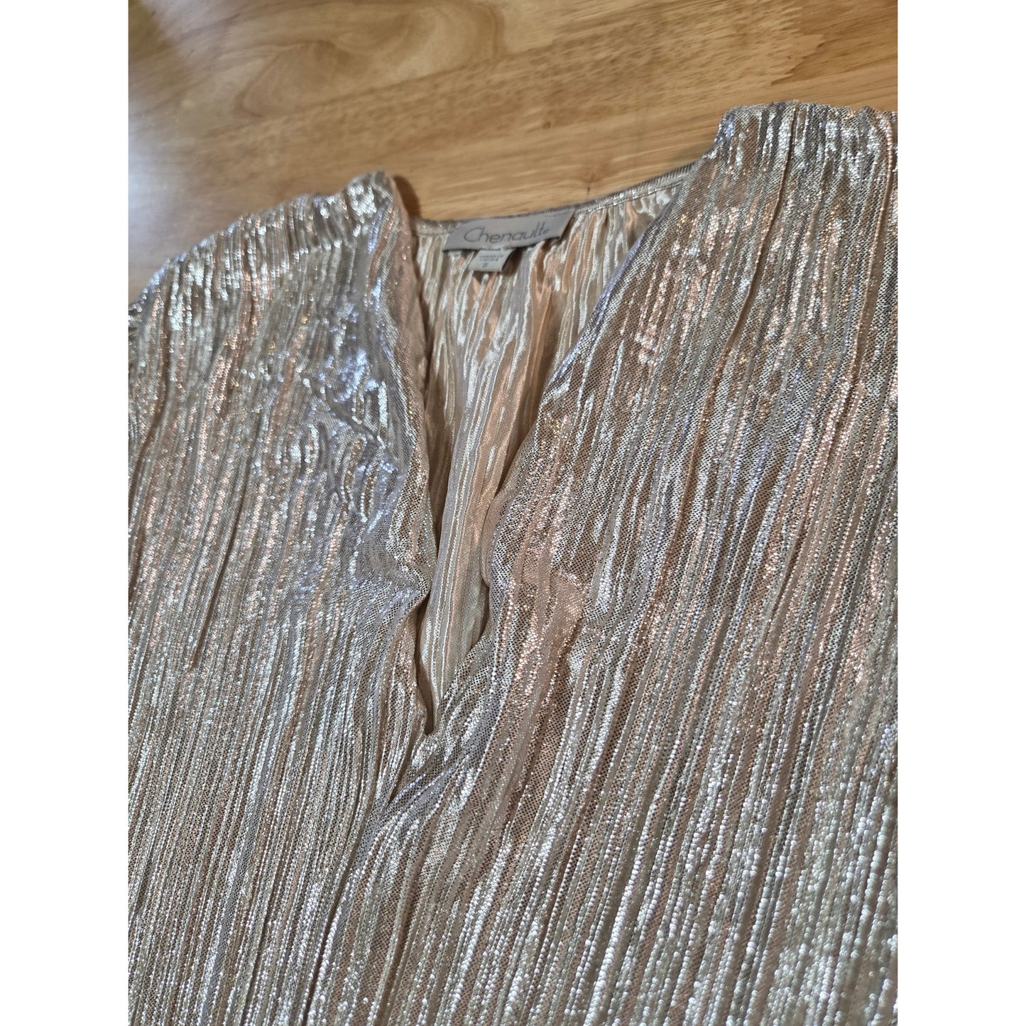 Chenault metallic long sleeve pleated blouse nylon rayon small