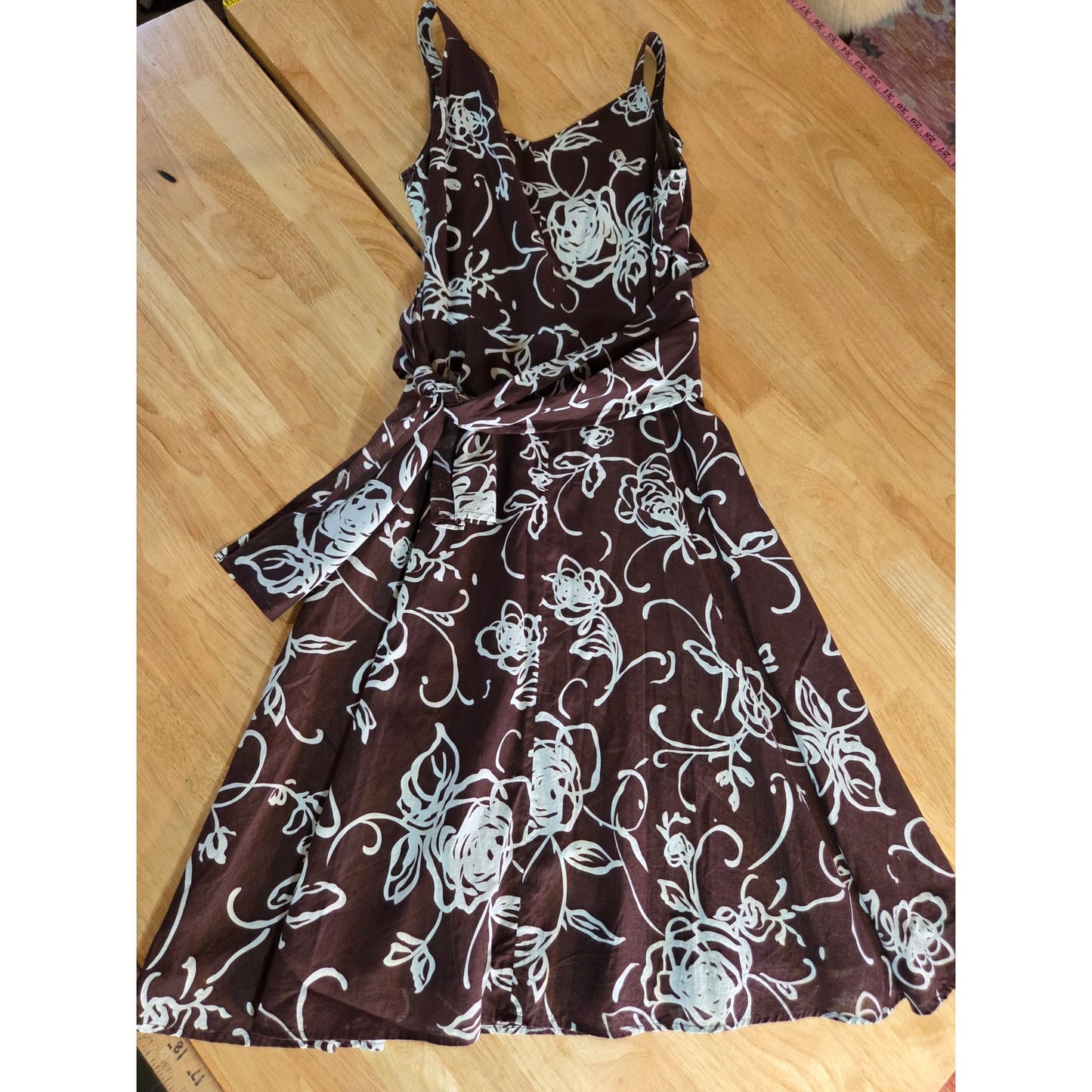 Biacci 100% cotton brown and blue floral sleeveless v-neck dress fully lined tie