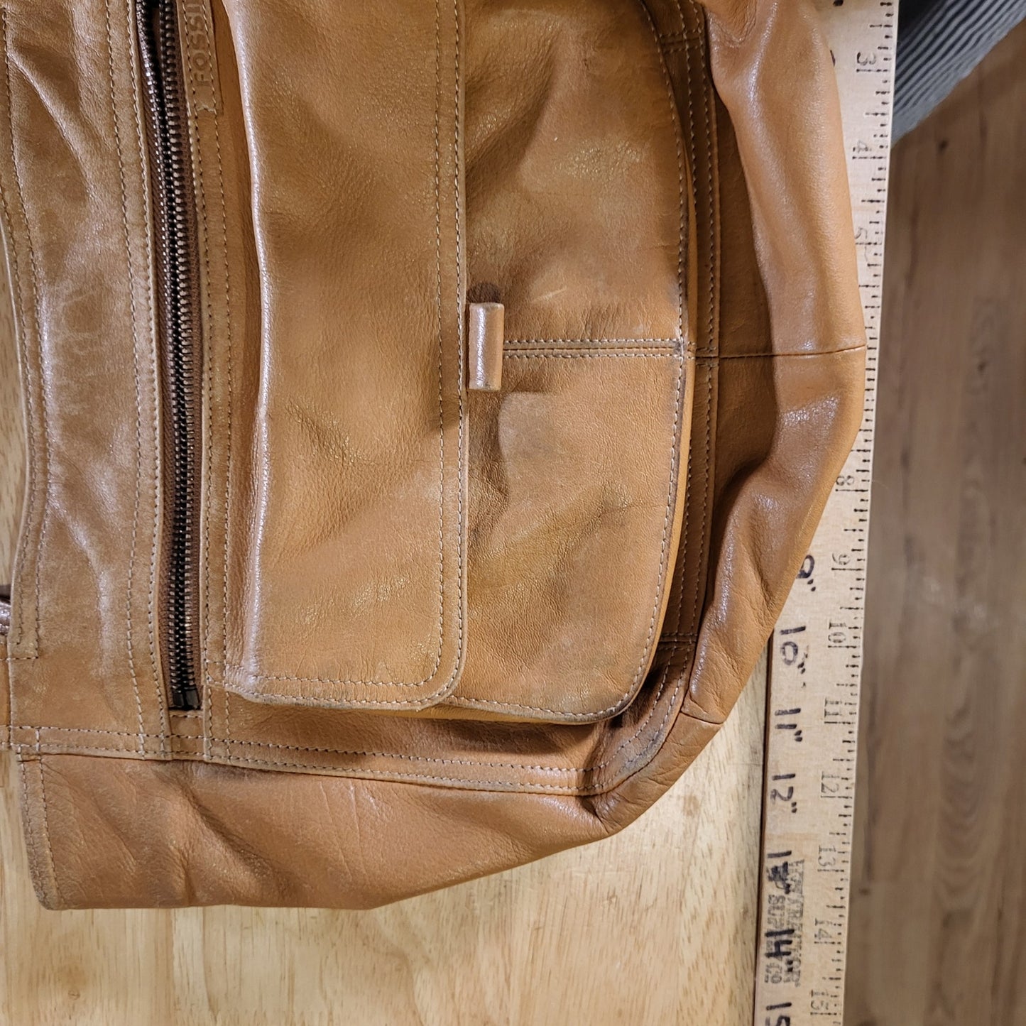 Fossil 100% Leather Tan Shoulder Bag Pockets 13" x 9"
