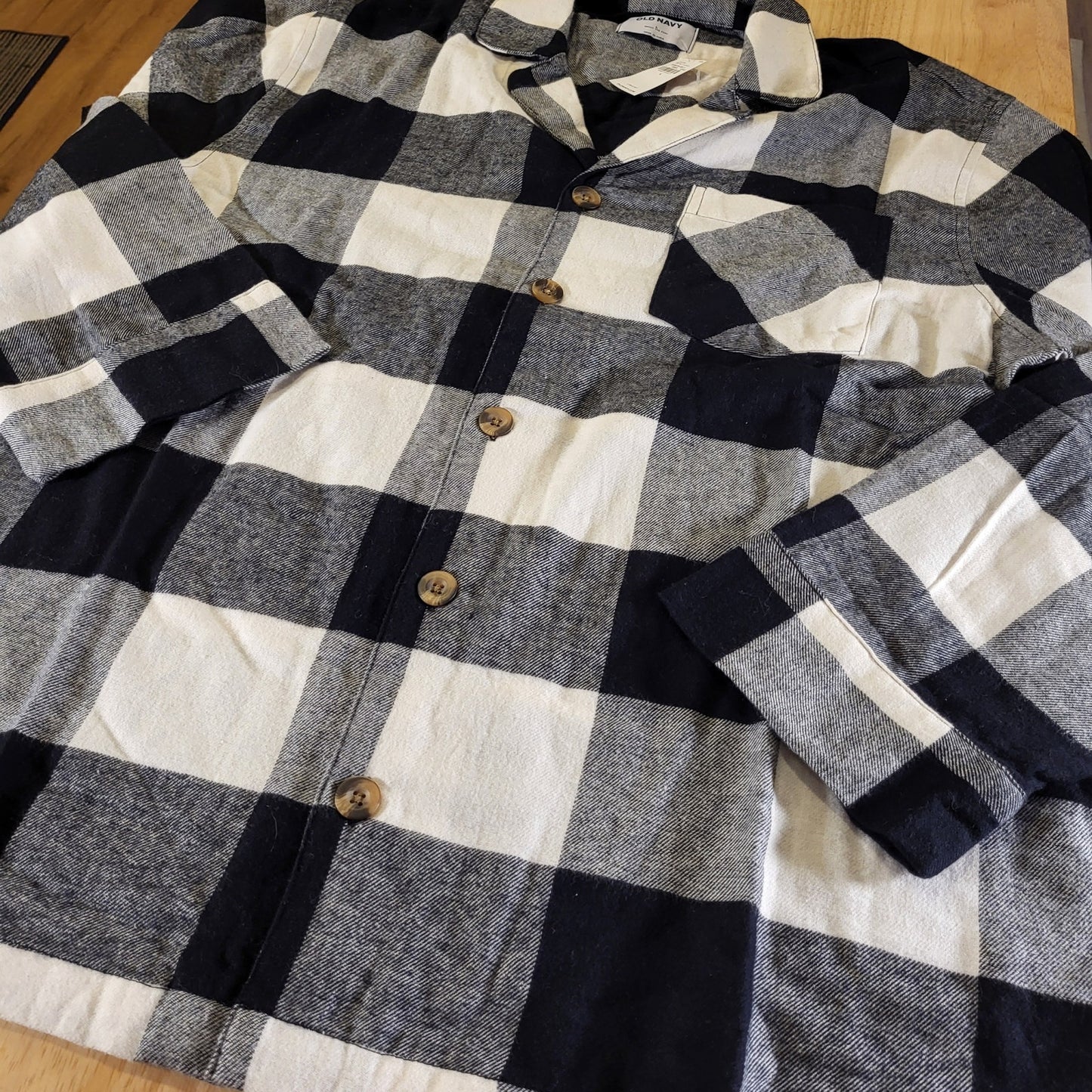 NWT Old Navy Black & White Buffalo Check Flannel Pajama Set Large