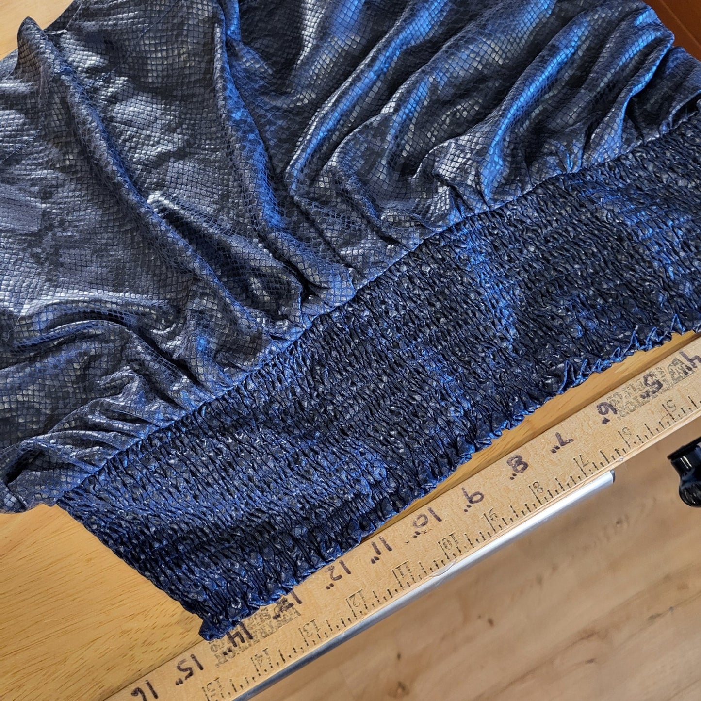 NWT Fab'rik Elastic Waist Slinky Animal Print Blue 28" Waist Soft