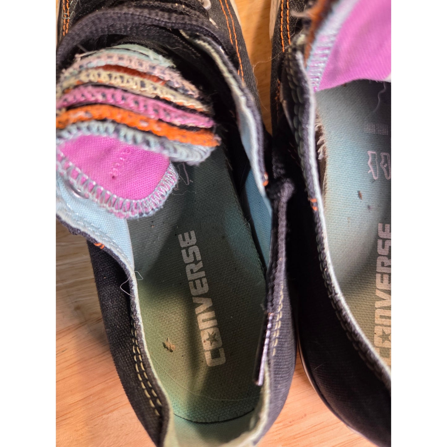Converse Chuck Taylor Black Low Cut Size 7 Women's Colorful Tongue Detail Canvas