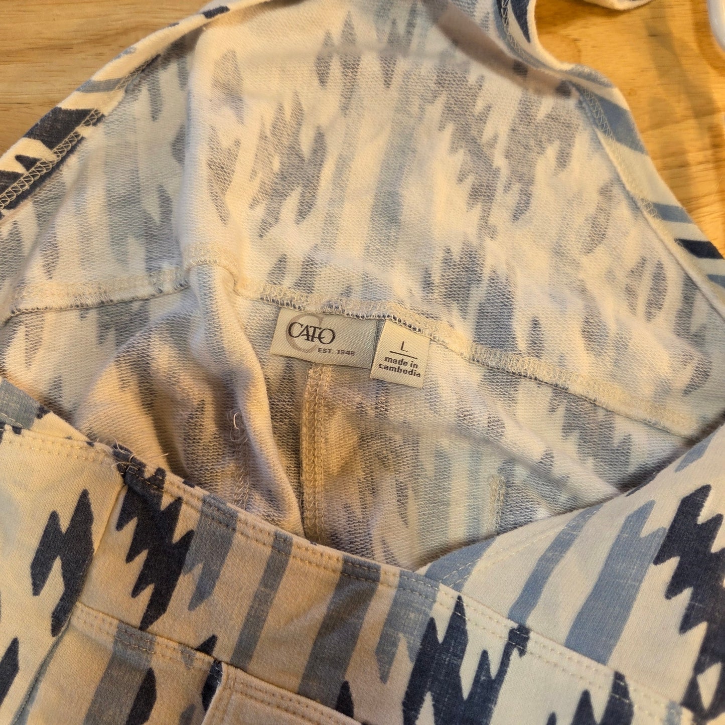 Cato Jersey Net Aztec print cream and blue overall shorts size large