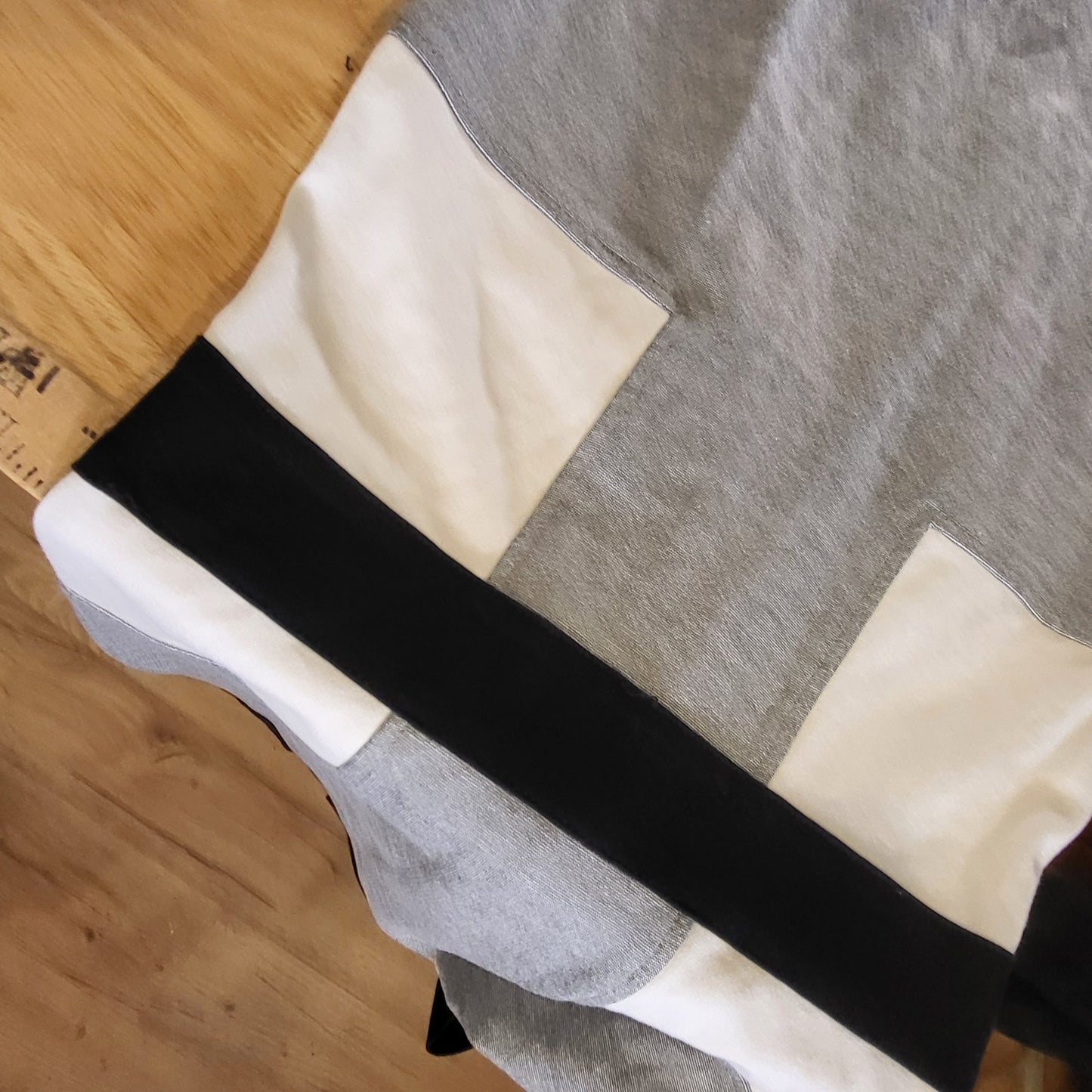 French Connection Black Gray White Sleeveless Jersey Knit Pencil Dress Zip