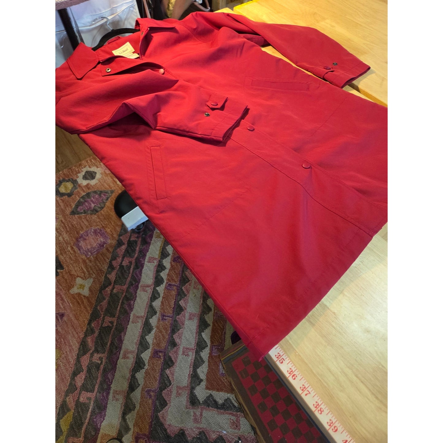 LL Bean red jacket zipper pocket size medium water resistant work jacket
