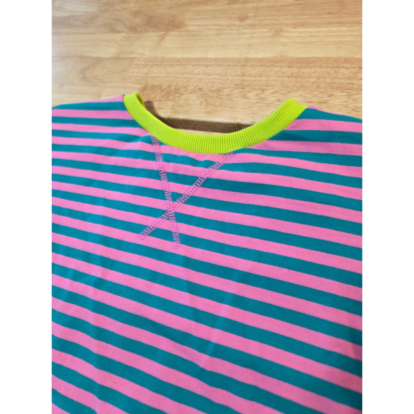 Neon pink grain and blue viral striped sweatshirt viscose blends small