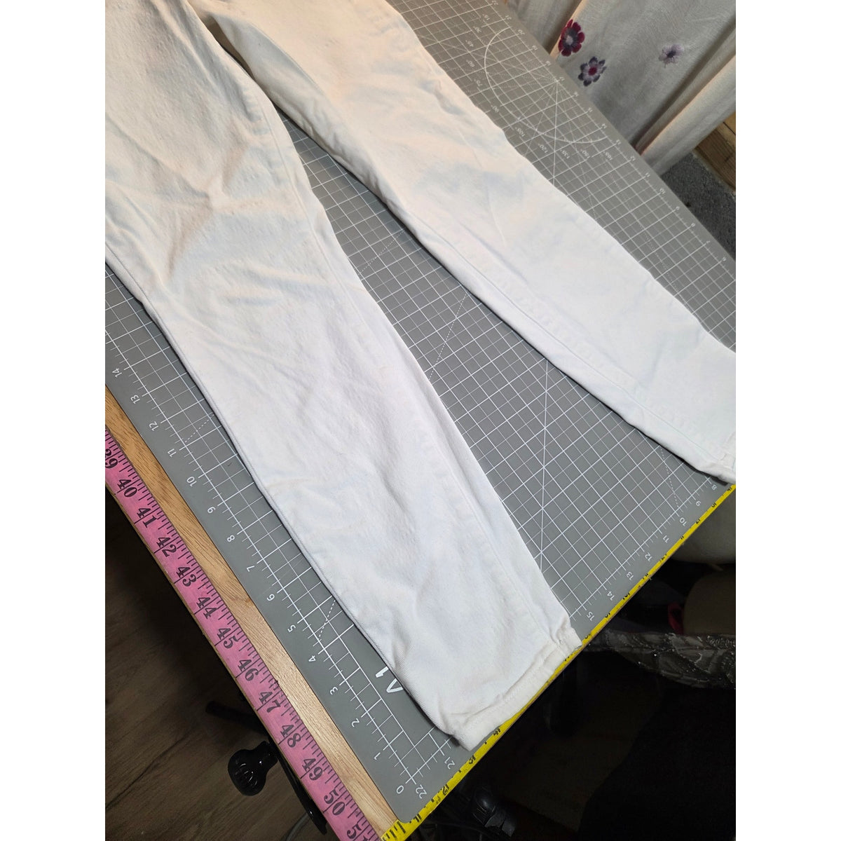 Paige white denim skinny jeans size 24