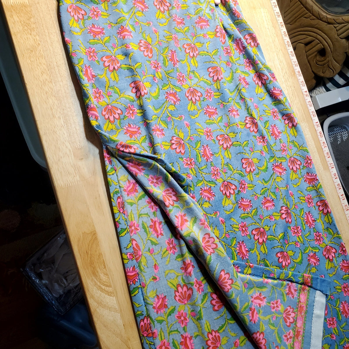 VINTAGE CHINESE TRADITIONAL DRESS BLUE PINK GREEN FLORAL POLYESTER SM