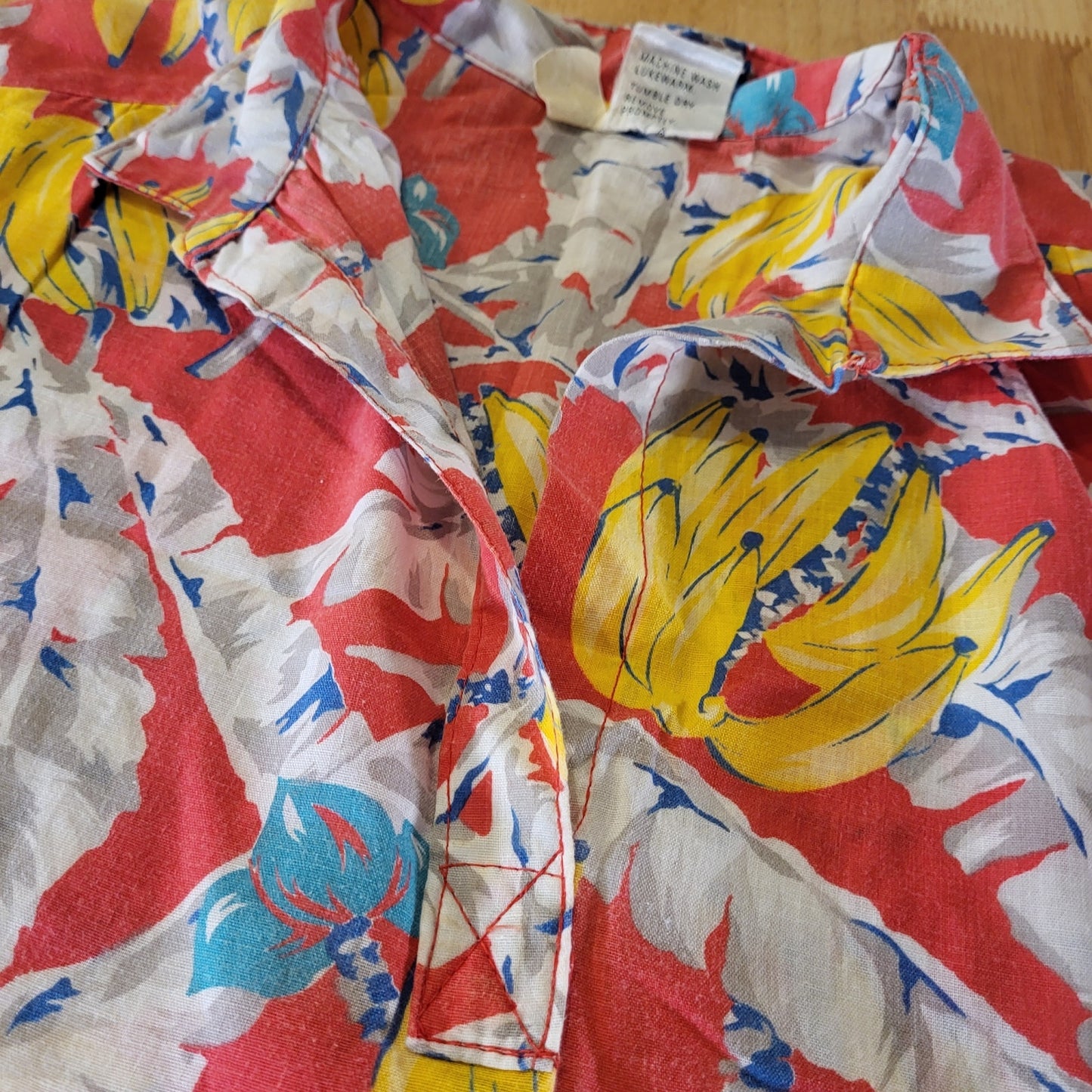 Vintage You Babes Red Banana Print Hawaiian Interesting Sleeve Collared S