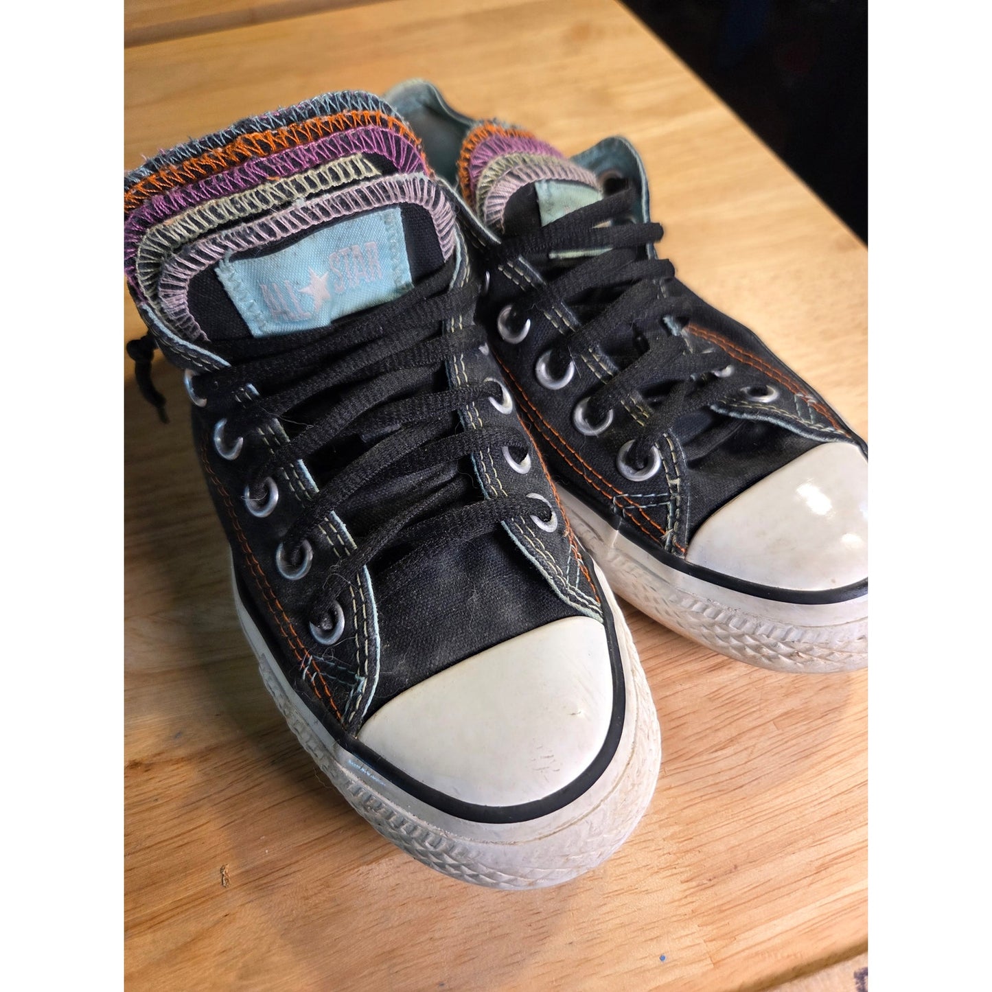 Converse Chuck Taylor Black Low Cut Size 7 Women's Colorful Tongue Detail Canvas