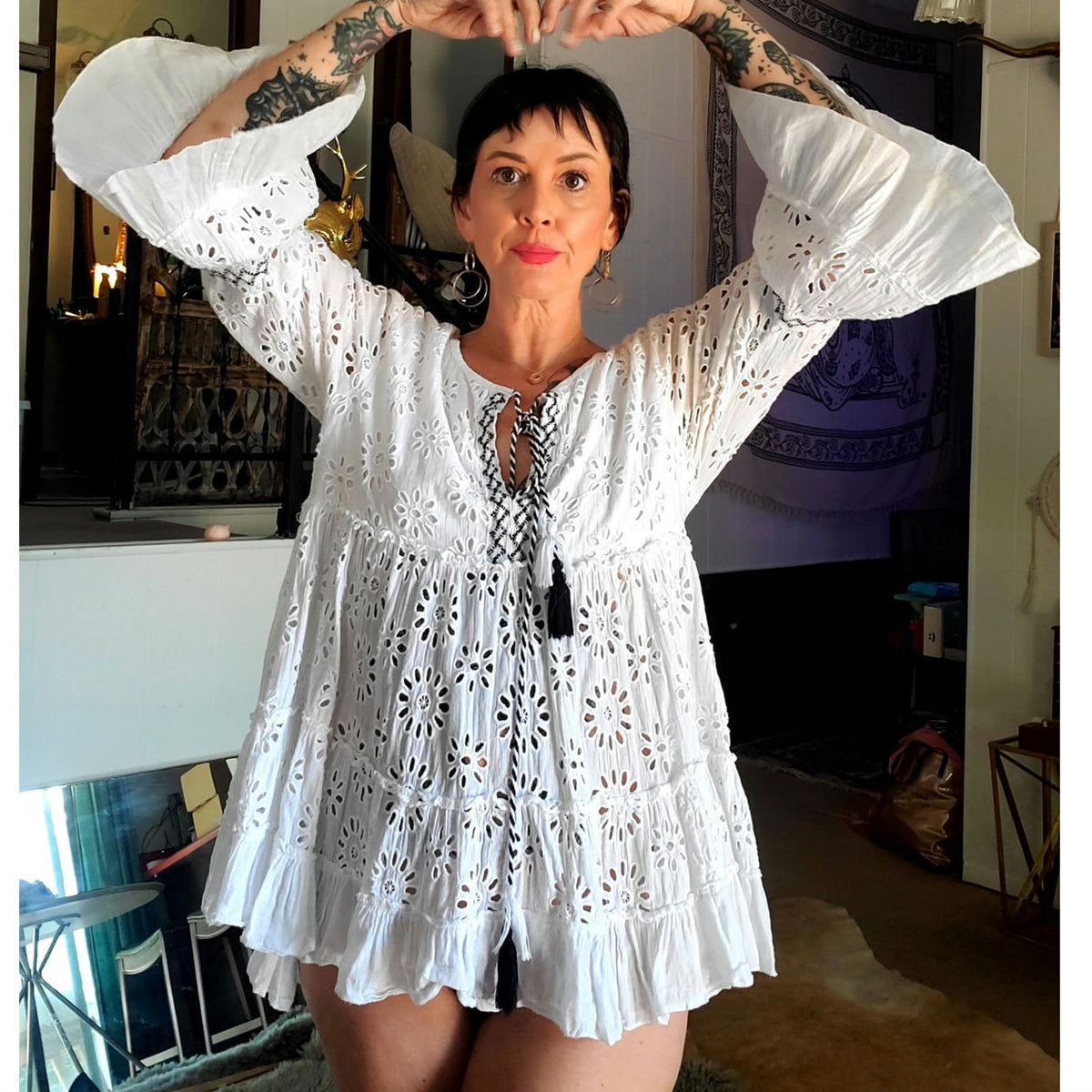 Fashion Fuse White Eyeletted Cotton Tiered Bell Sleeve Dress Blue Trim Large