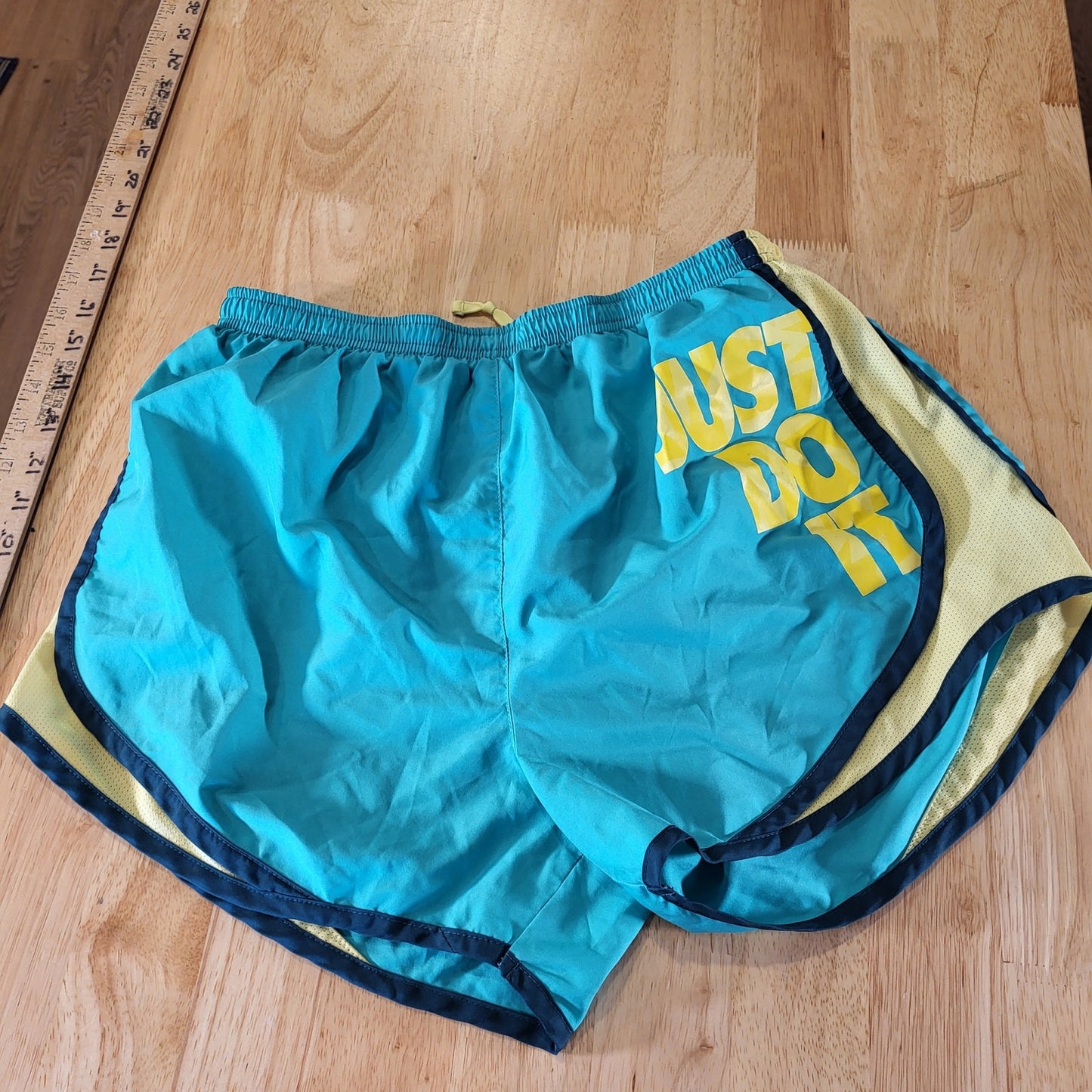 Nike Dri-Fit Just Do It Print Athletic Shorts Size Turquoise Blue Green Medium