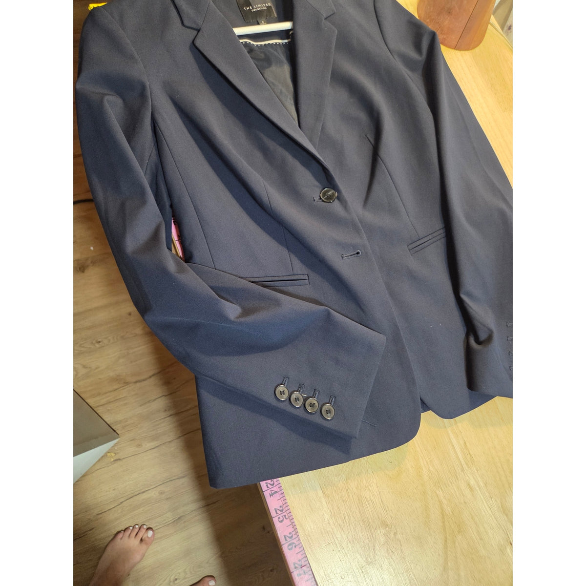 The Limited collection navy blue blazer size 4 fully lined women's fitted