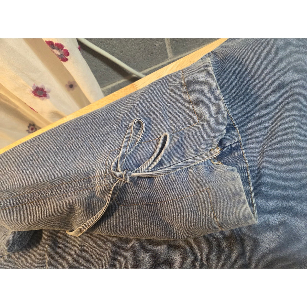 ENTRO SIZE MEDIUM CHAMBRAY BLOUSE Dress