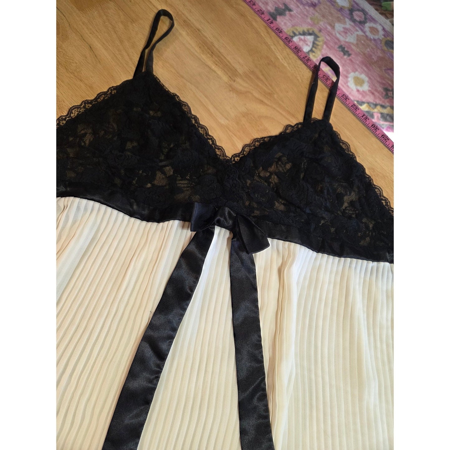 Amoureuse 5x Plus Size Teddy Nightgown Cream Pleated Black lace adjustable strap