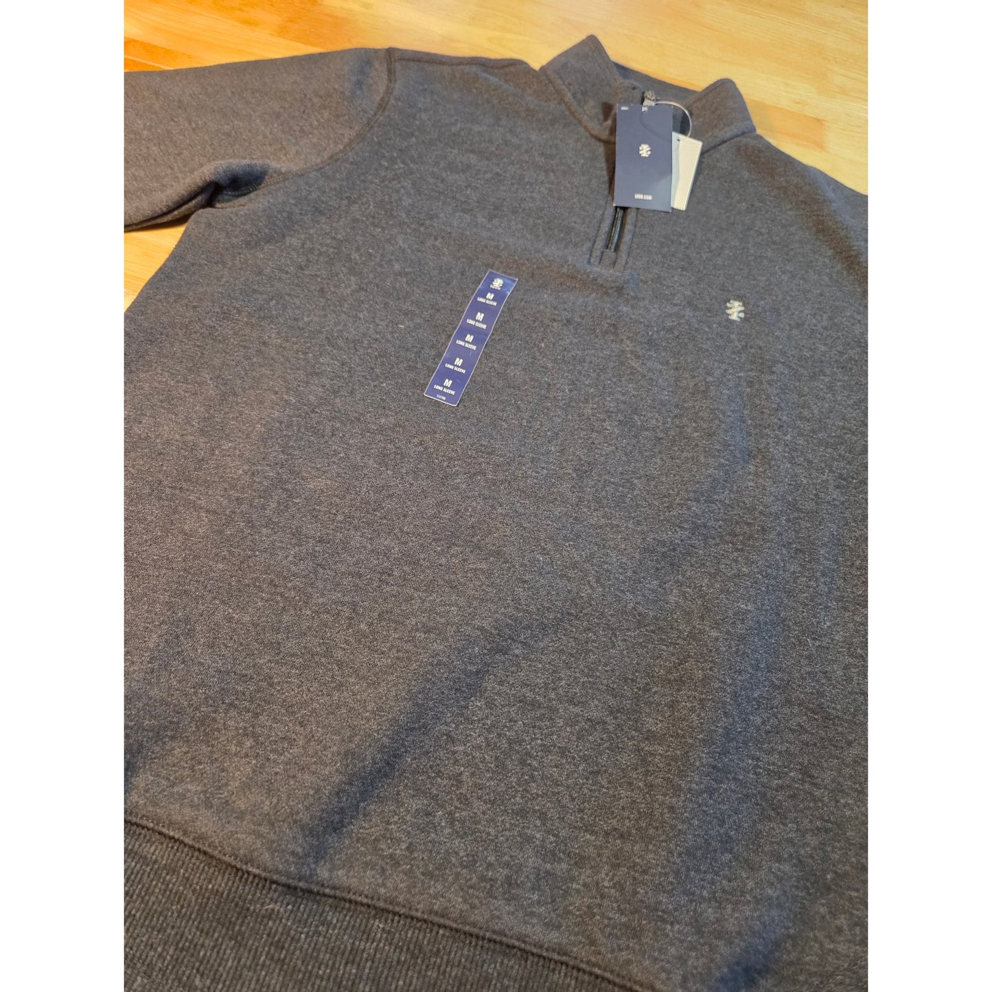 NWT  Izod performance advantage henley quarter zip long sleeve medium