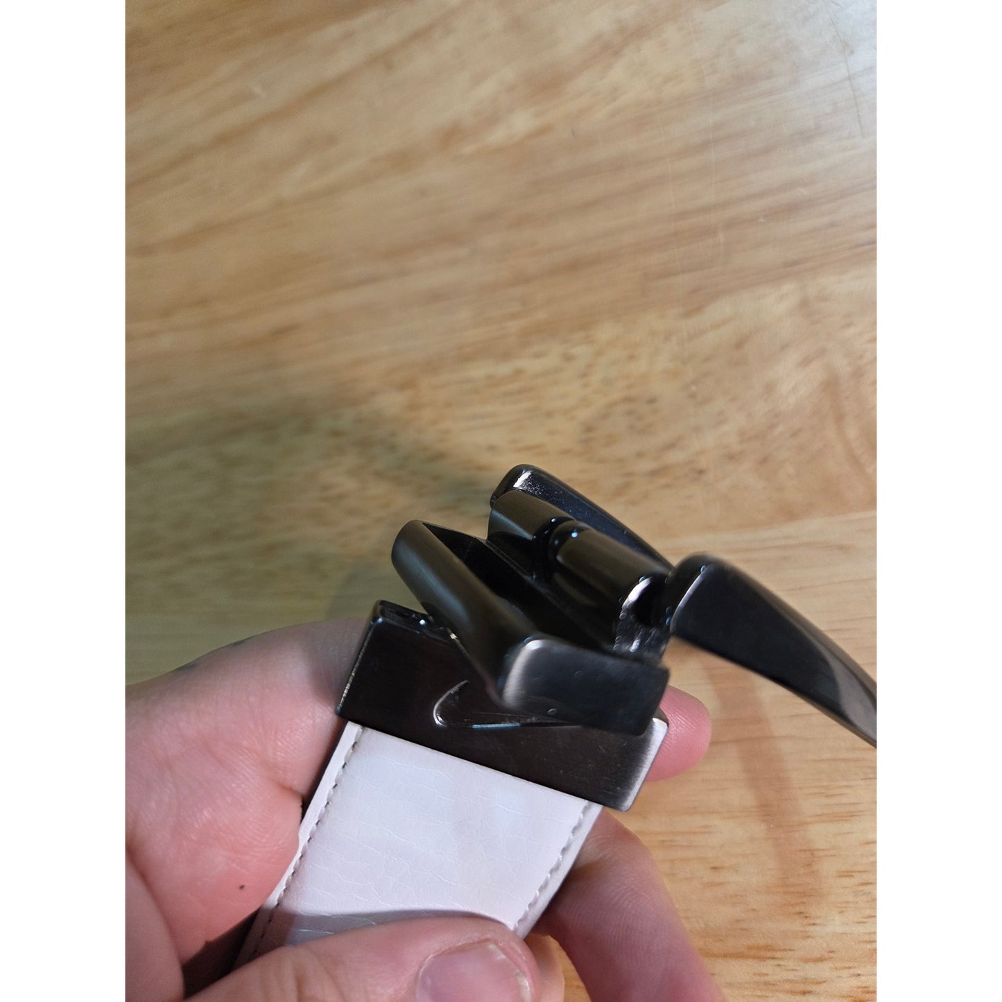Nike Reversable Belt Black White Gunmetal Buckle Barely Worn 45"