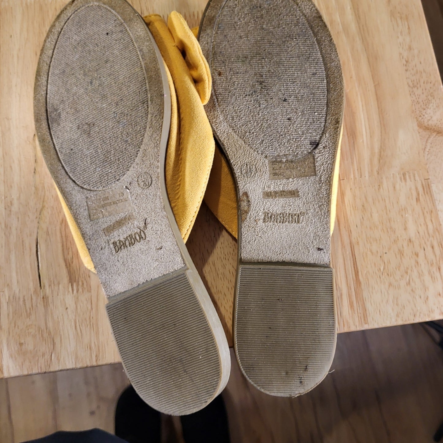 Bamboo Yellow Fabric Bow Slides Size 10 Rubber Sole Padded Comfort