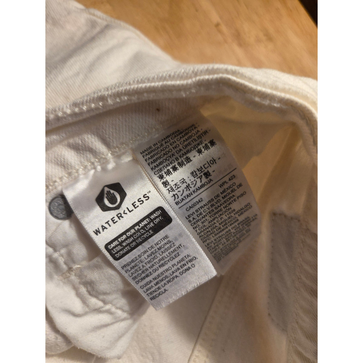Levi's white cut off denim jeans shorts 27 w