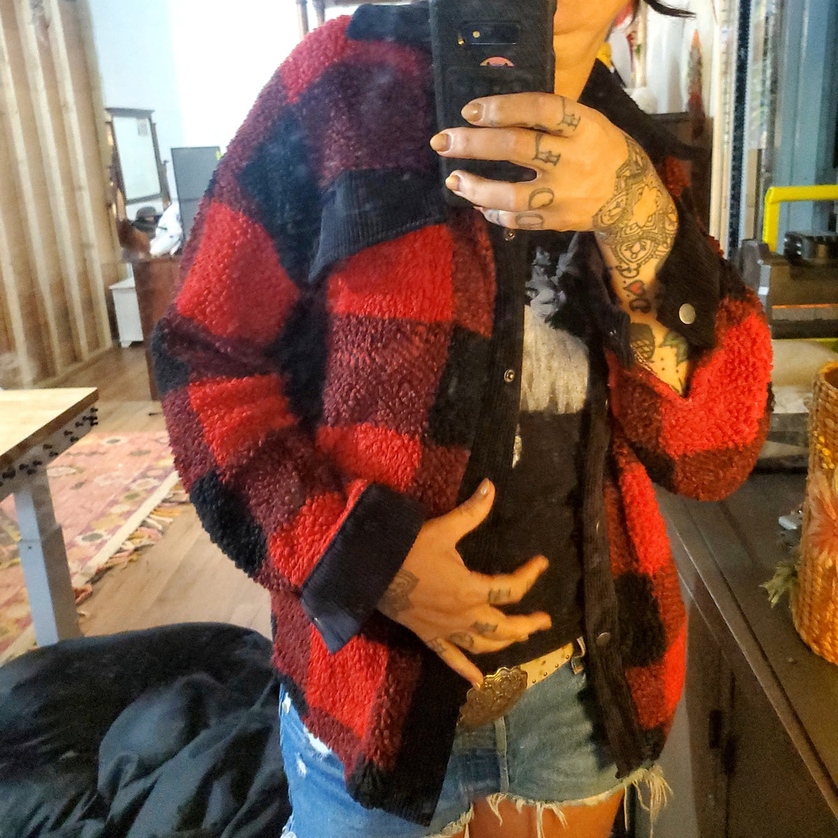Pink Rose size small Buffalo check collared snap front pocket shearling fuzzy