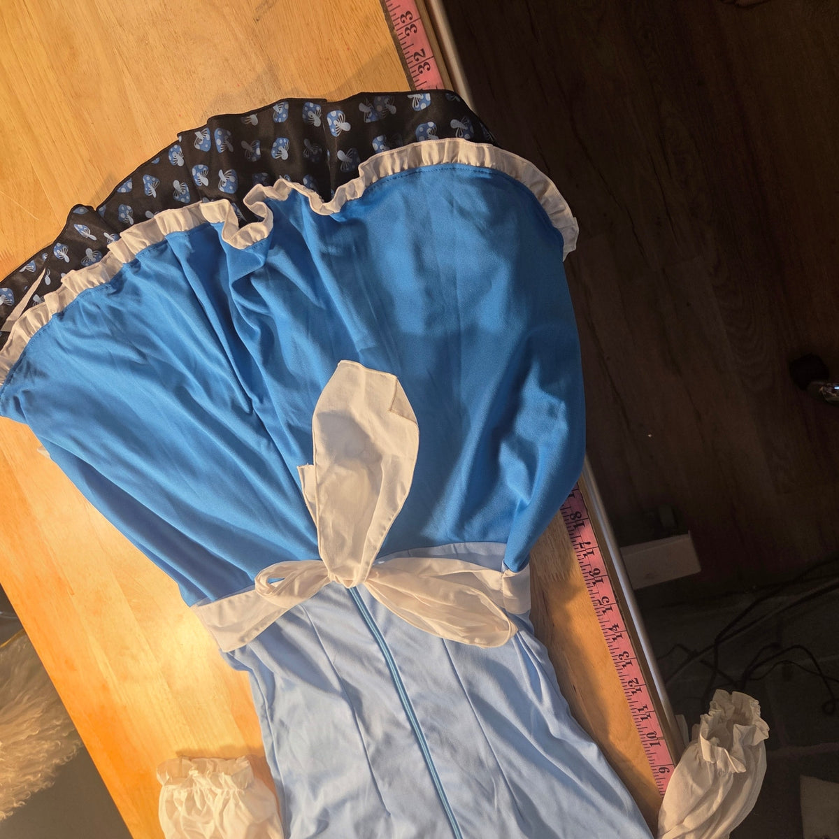 Legs Avenue Blue Mushroom Alice in Wonderland off the shoulder costume tie small