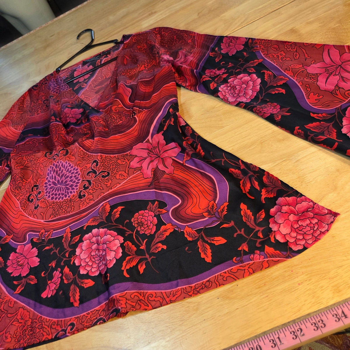 New York City design company 100% silk size large Asian print pink floral blouse