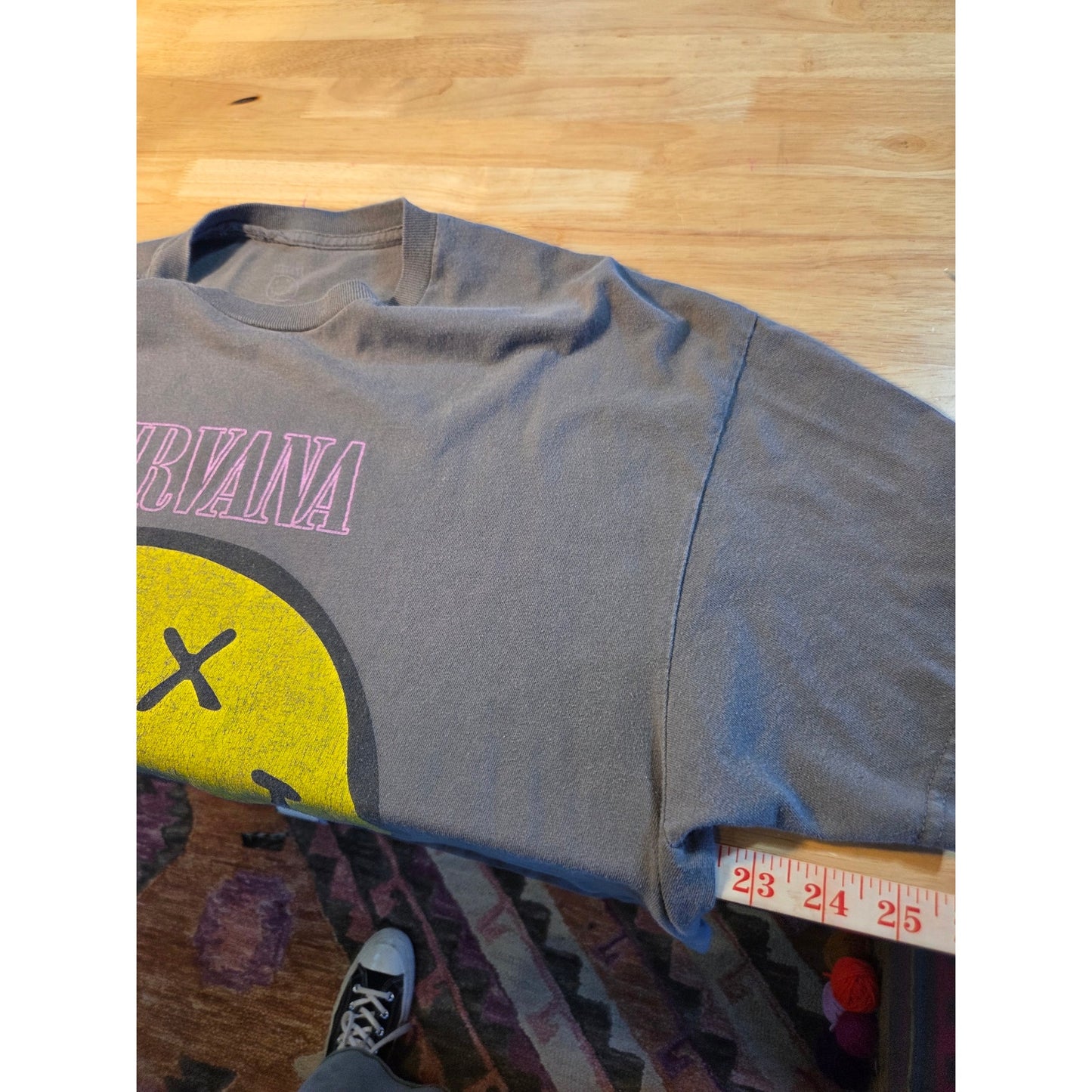 Nirvana Smiley Face T-shirt Gray 100% cotton extra large t-shirt