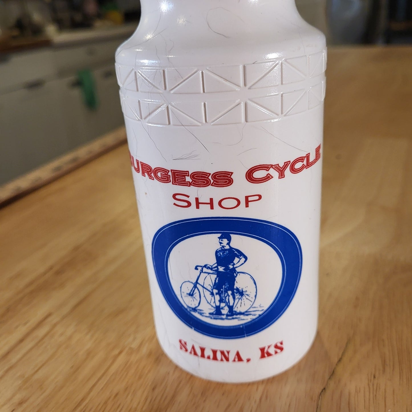 Burgess Cycle Shop Salina, KS Schwinn GT Vintage Squirt Water Bottle