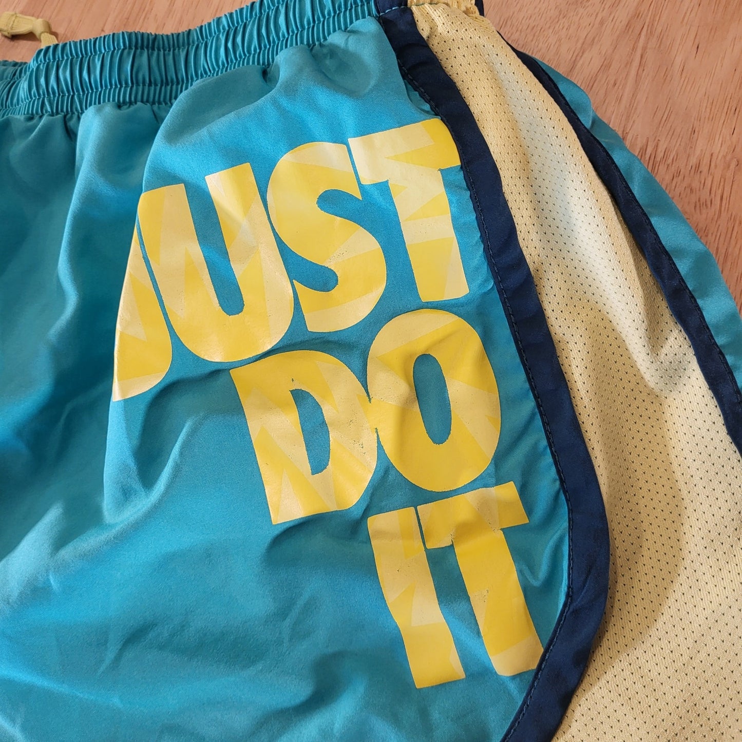 Nike Dri-Fit Just Do It Print Athletic Shorts Size Turquoise Blue Green Medium