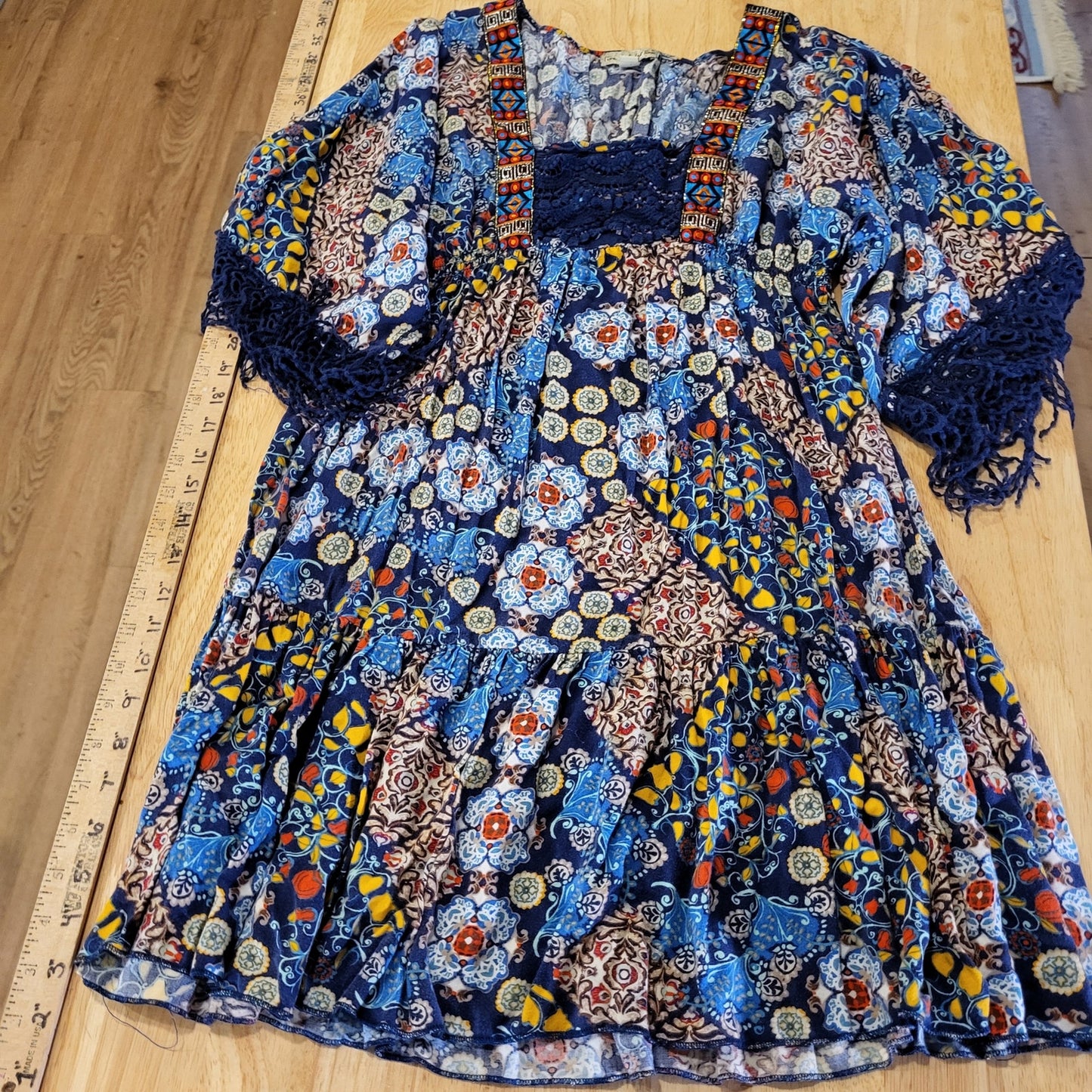 Live and Let Live Bohemian Dress Fringe Sleeve Size Small