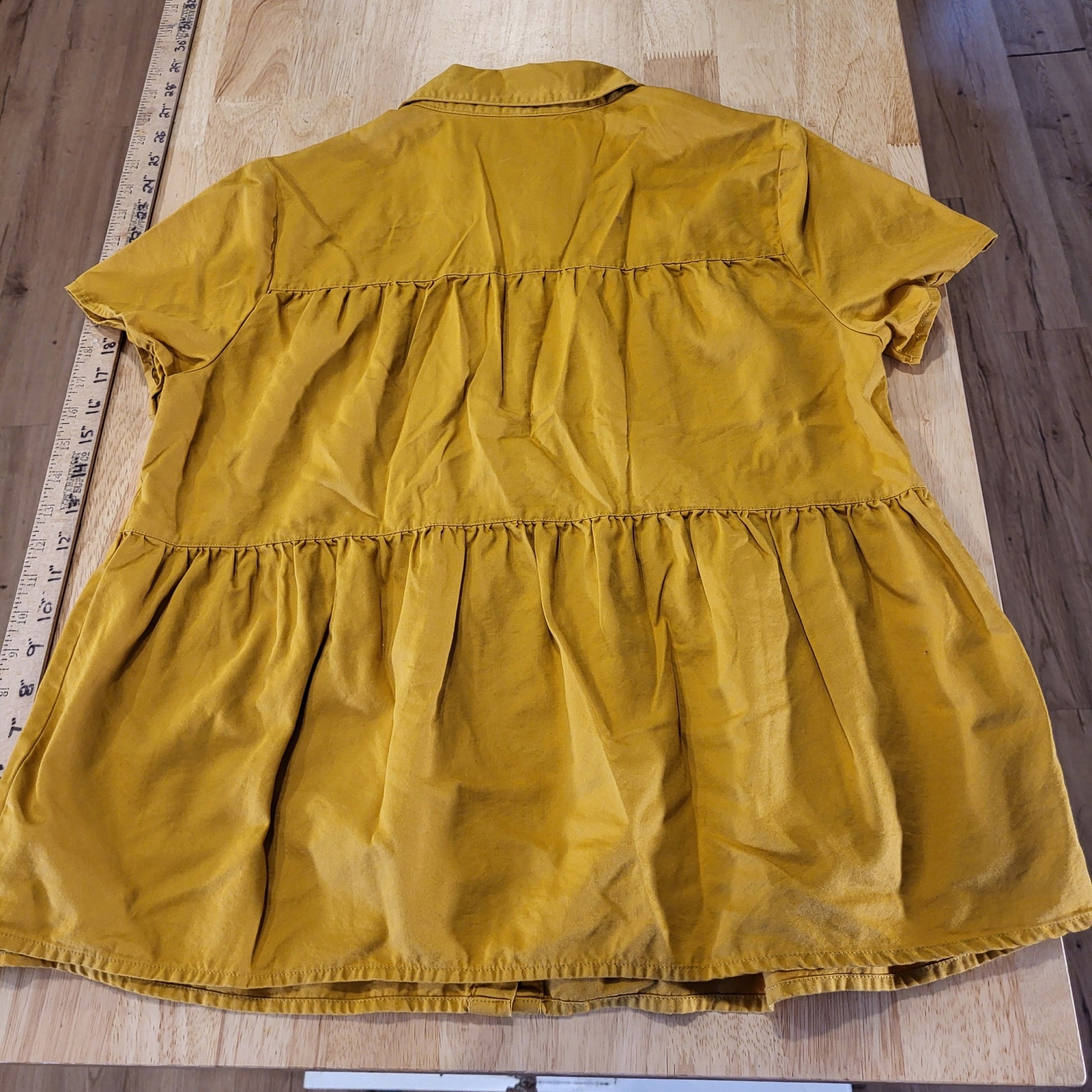 Cotton colored mustard yellow tiered ruffle button down cap sleeve 8/10 20" P2P 
