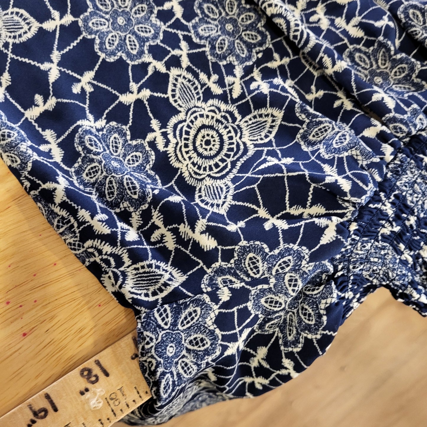 Navy Blue Floral Off The Shoulder Keyhole Back Elastic 17" P2P