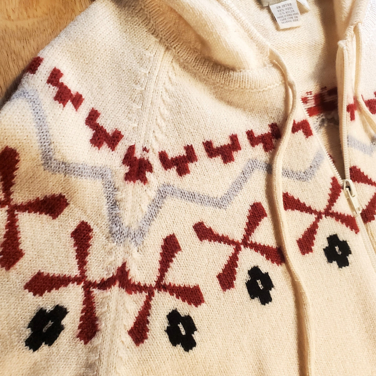 The Territory Ahead cream wool blend Fair Isles hooded zip front sweater medium