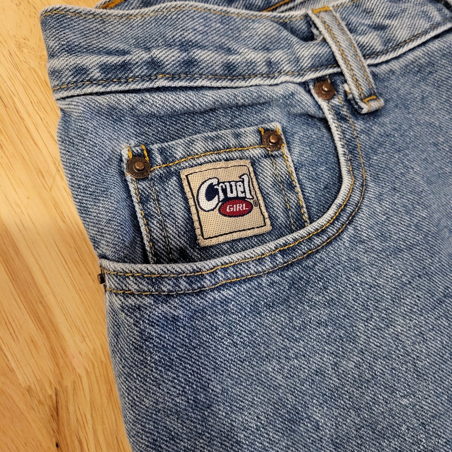 Cruel Girl 90's Y2K Relaxed Medium Wash Straight Leg 32" Waist SZ15