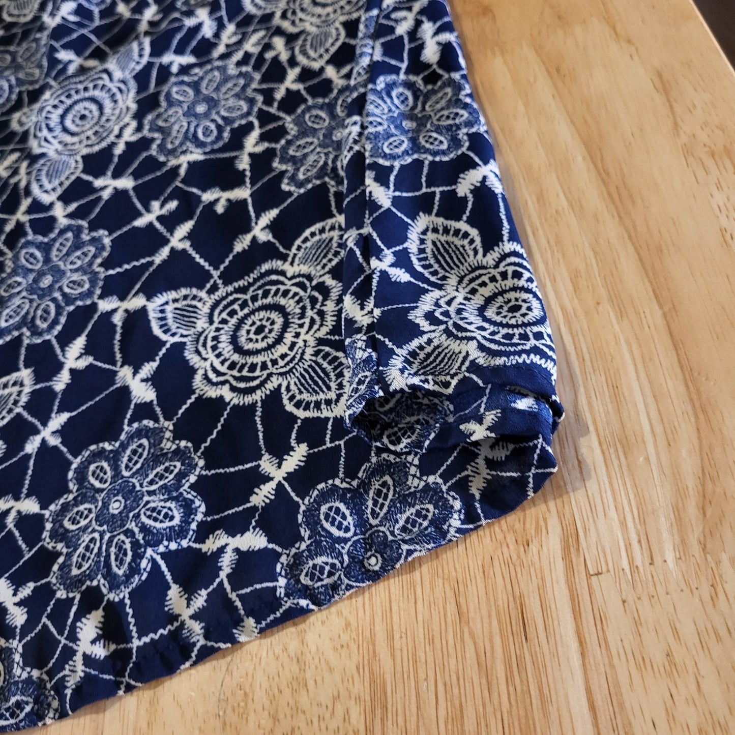 Navy Blue Floral Off The Shoulder Keyhole Back Elastic 17" P2P